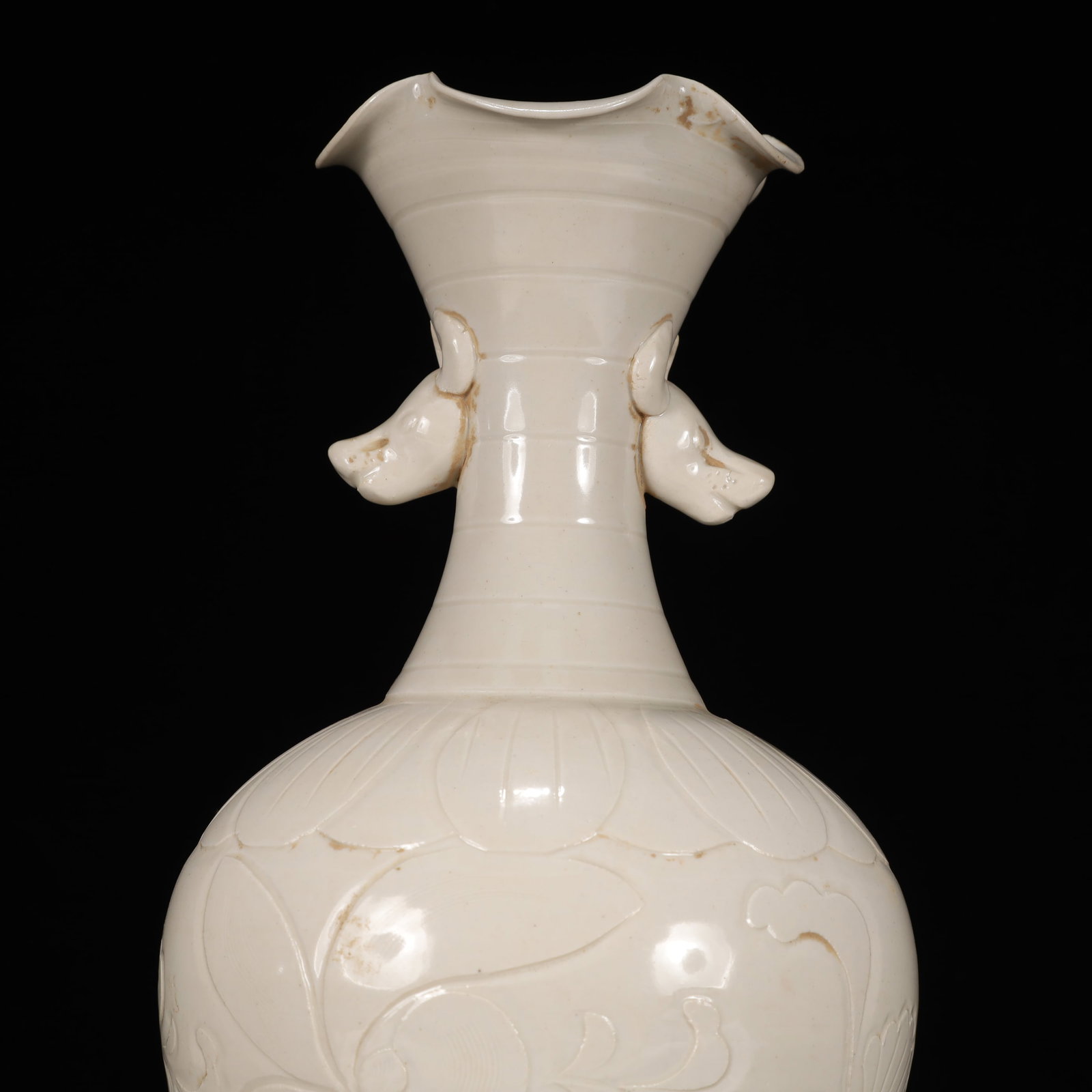 A Rare Ding yao Flower Pattern Double-Ears Vase - 2