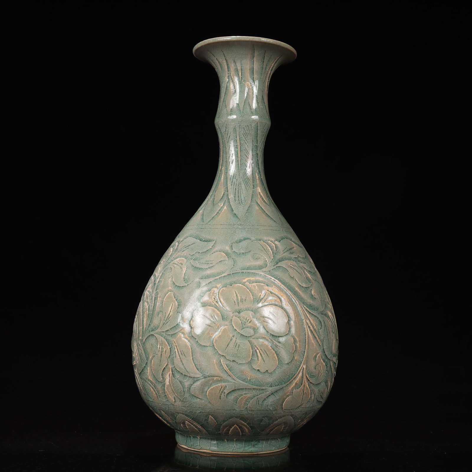 An Exquisite Yaozhou yao Flower Pattern Vase - 10