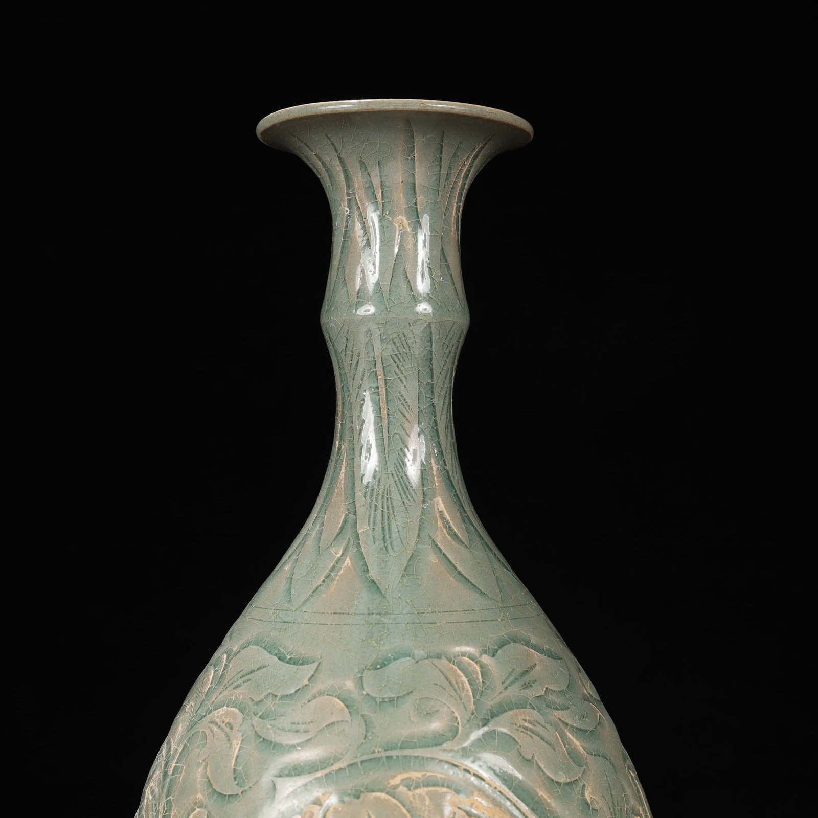 An Exquisite Yaozhou yao Flower Pattern Vase - 3