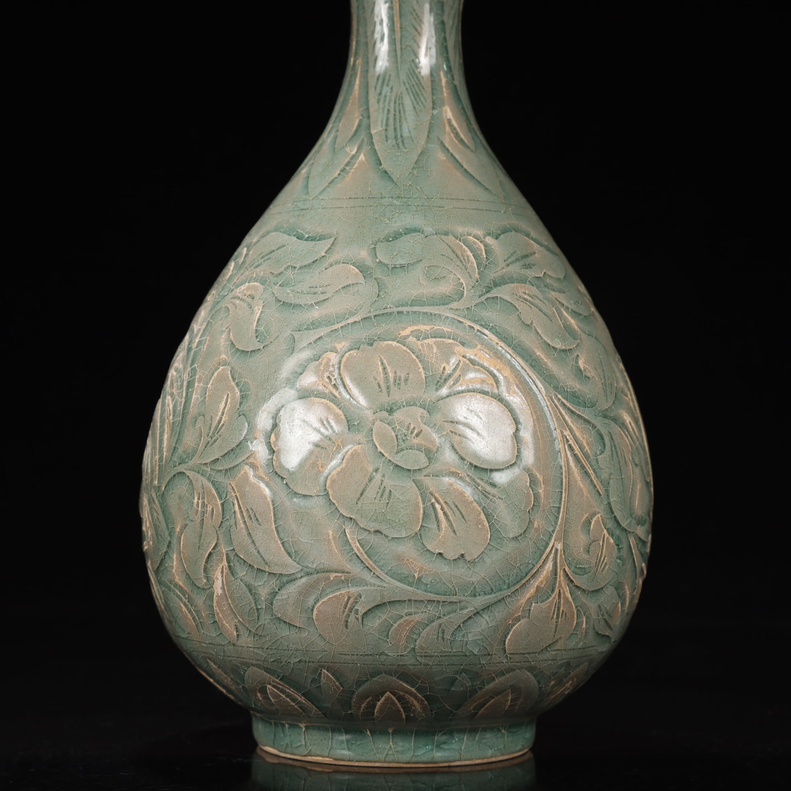 An Exquisite Yaozhou yao Flower Pattern Vase - 4