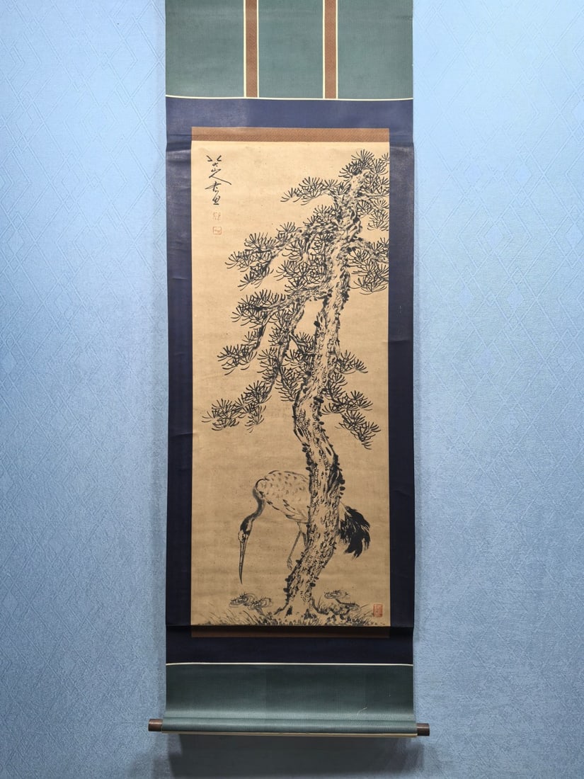 A Chinese Vertical Scroll Ink Painting of Pine and Crane on Paper,Bada Shanren: A Chinese Vertical Scroll Ink Painting of Pine and Crane on Paper,Bada Shanren,Size:17.1inx41.9in 一幅中国水墨松鹤图立轴,八ä