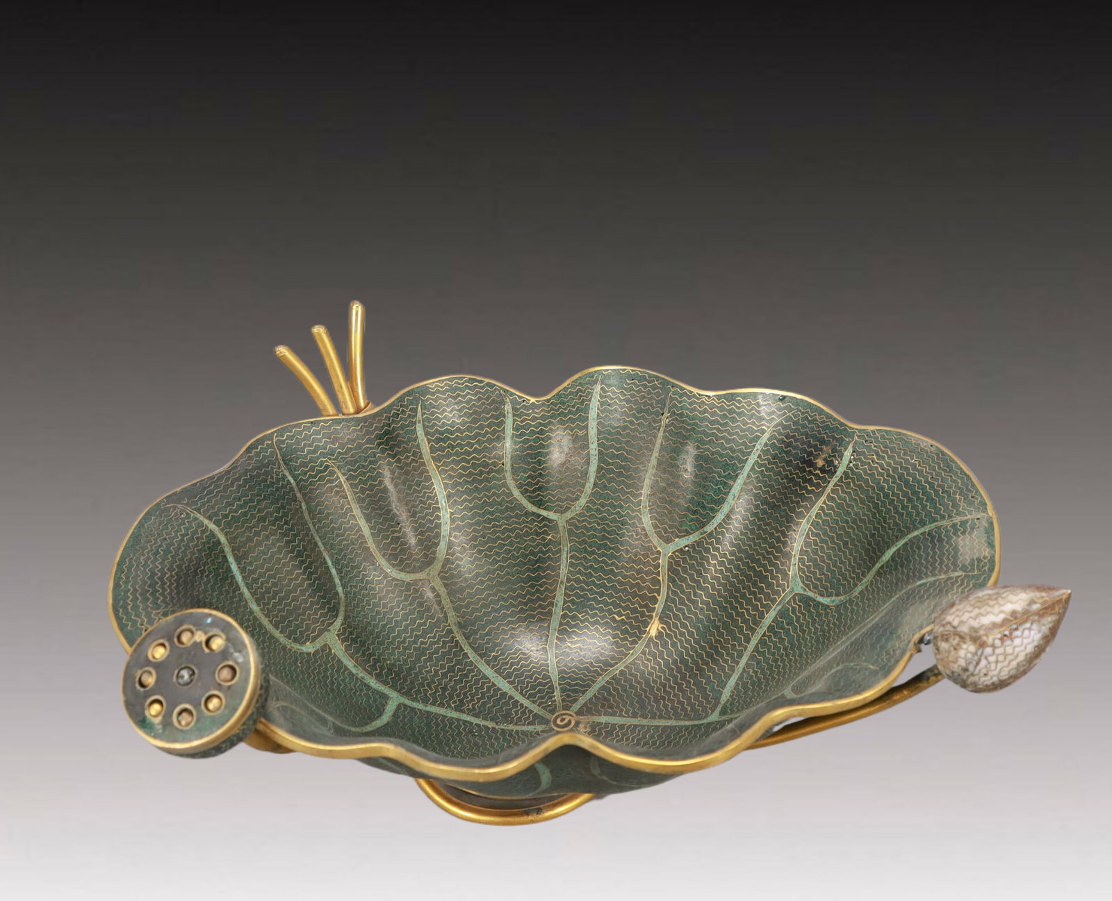 A Rare Cloisonne Lotus Leaf Washer: A Rare Cloisonne Lotus Leaf Washer,Qing Dynasty,China,Size:13inx9.6inx5.9in,Weight:1350g 景泰蓝荷叶洗,中国清代