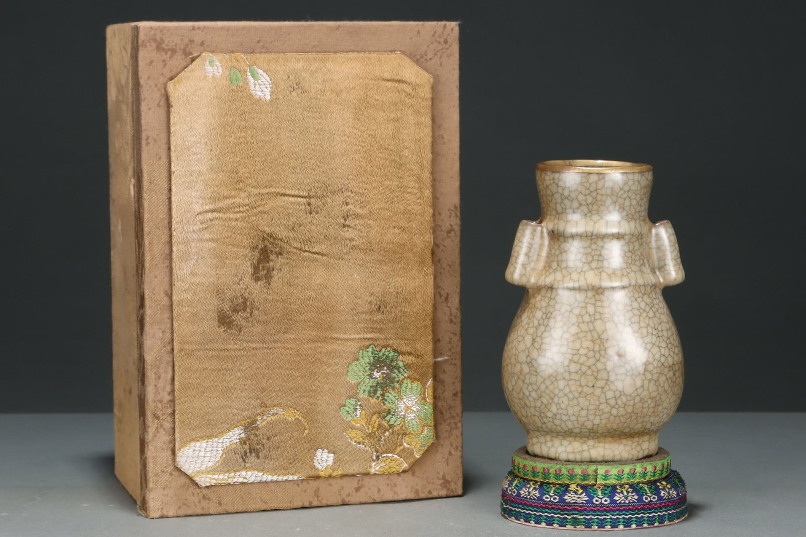 An Exquisite Ge yao Yellow Glazed Painted Gold Double-Ears Vase: An Exquisite Ge yao Yellow Glazed Painted Gold Double-Ears Vase,Song Dynasty,China,With Mark,Size:5.8inx3.7in 哥窑黄釉描金双耳瓶,中国&
