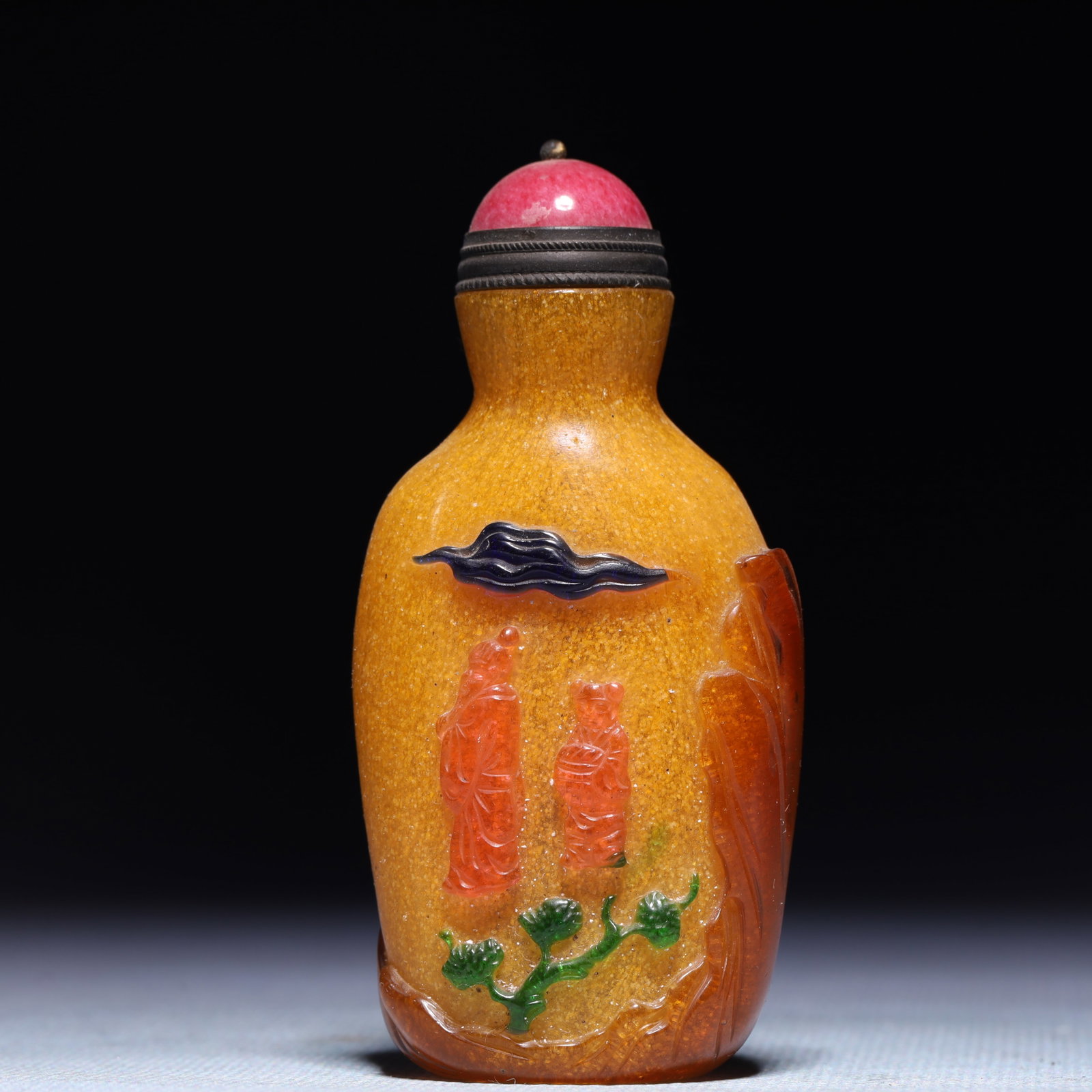 An Exquisite Glass Character and Story Pattern Snuff Bottle: An Exquisite Glass Character and Story Pattern Snuff Bottle,Qing Dynasty,China,Size:1.6inx0.8inx3.1in,Weight:71.2g 琉璃人物故事纹鼻烟壶,
