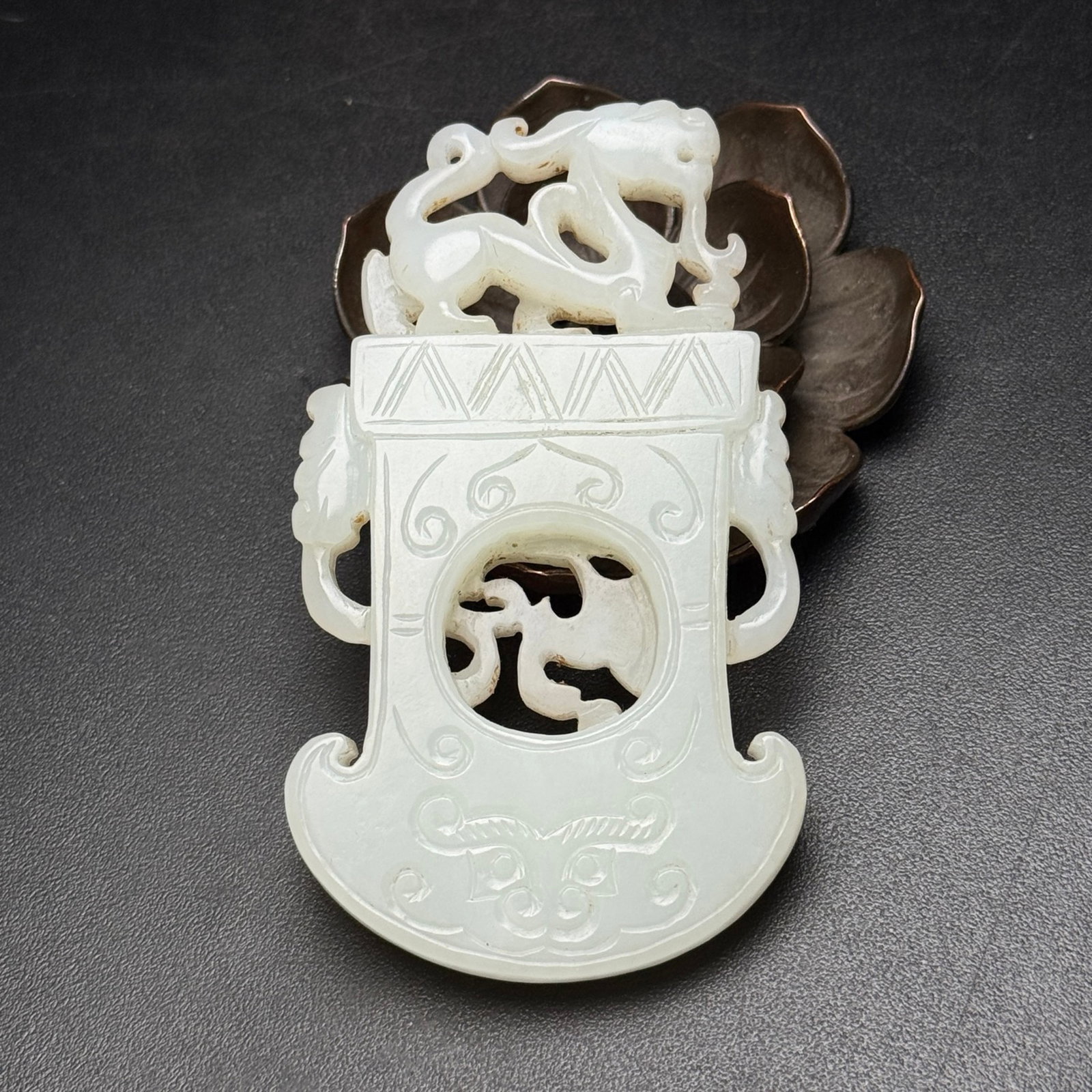 An Exquisite White Jade Chi-Dragon Pattern Axe - 2