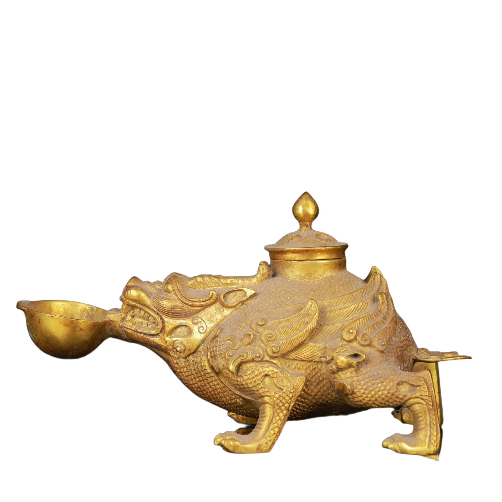 An Exquisite Gilt Bronze Auspicious Beast Ornament: An Exquisite Gilt Bronze Auspicious Beast Ornament,Qing Dynasty,China,Size:6.7inx3.1inx3.5in,Weight:942g 铜鎏金瑞兽摆件,中国清代
