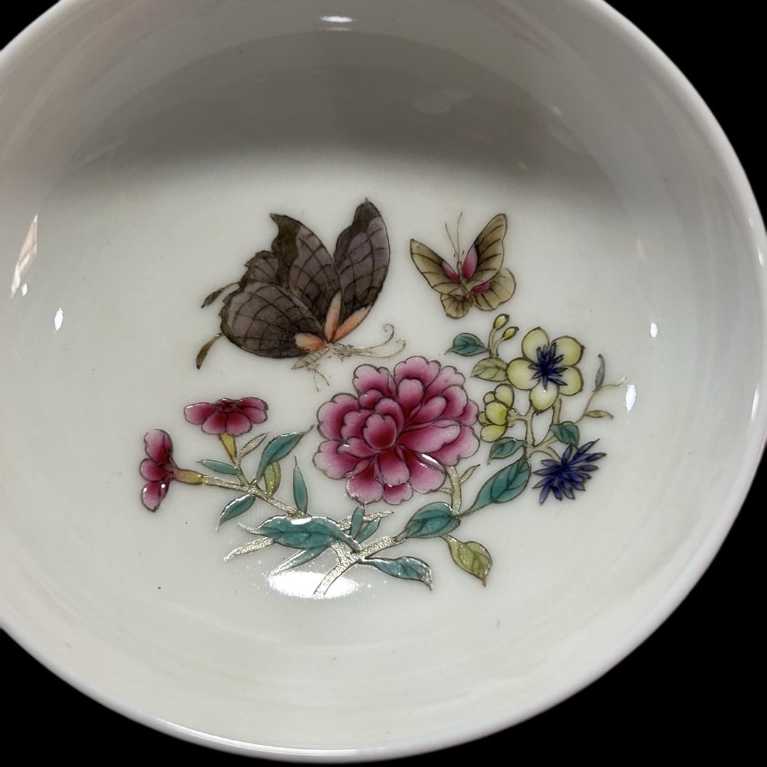 An Exquisite Ruby Red-Glazed Enamel Flower and Butterfly Pattern Cup - 3