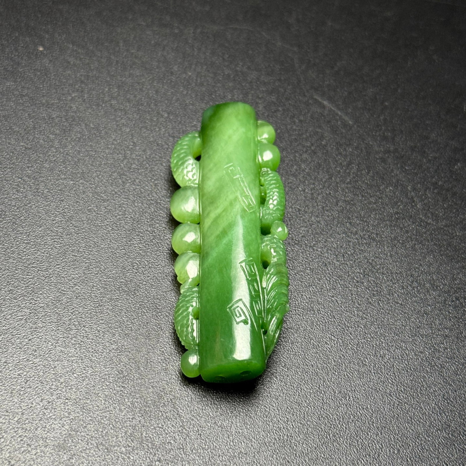 An Exquisite Jasper Dragon Pattern Pendant - 6