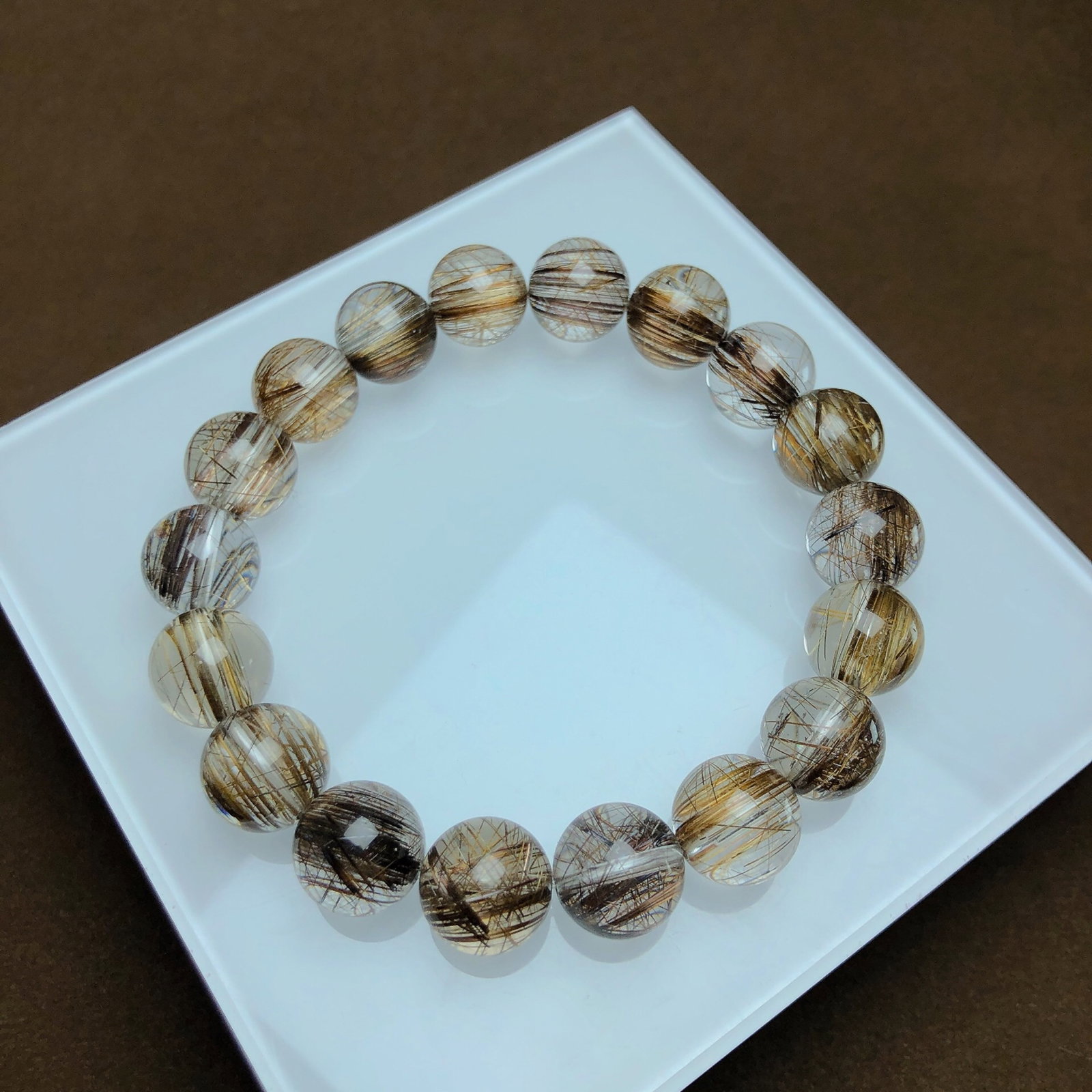 An Exquisite Crystal Bracelet: An Exquisite Crystal Bracelet,Size:0.5in,Weight:40.6g 水晶手串