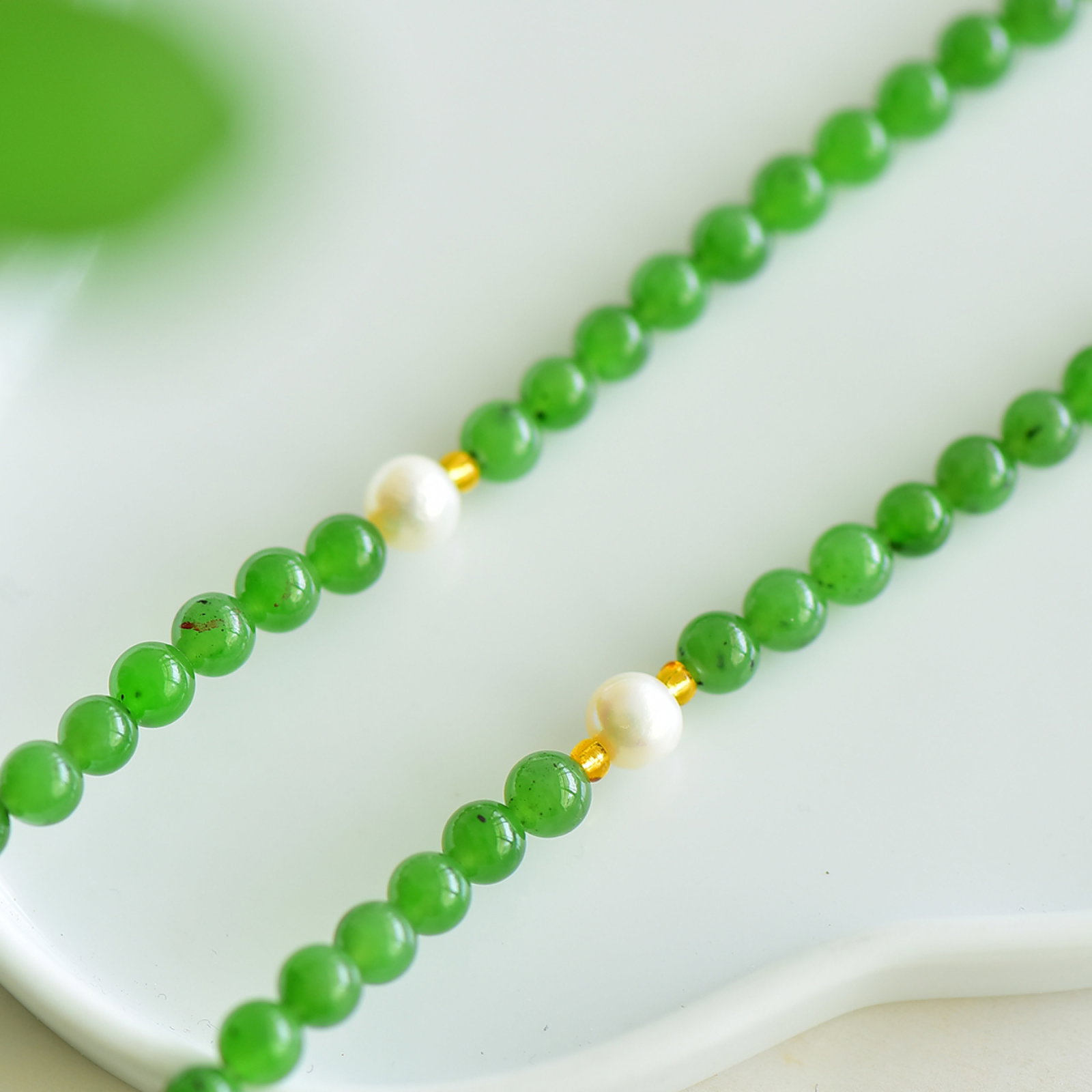 An Exquisite Jasper Bracelets - 3
