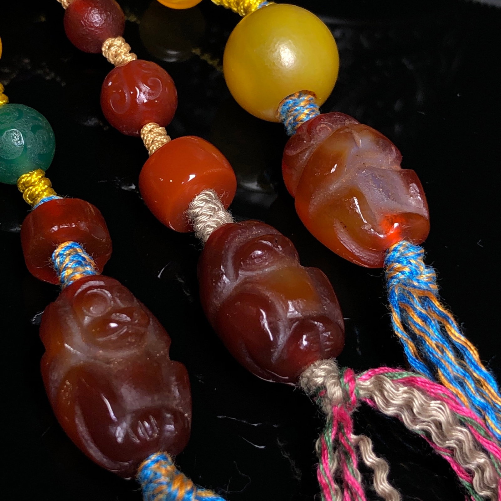 A Precious Agate Bracelets - 8