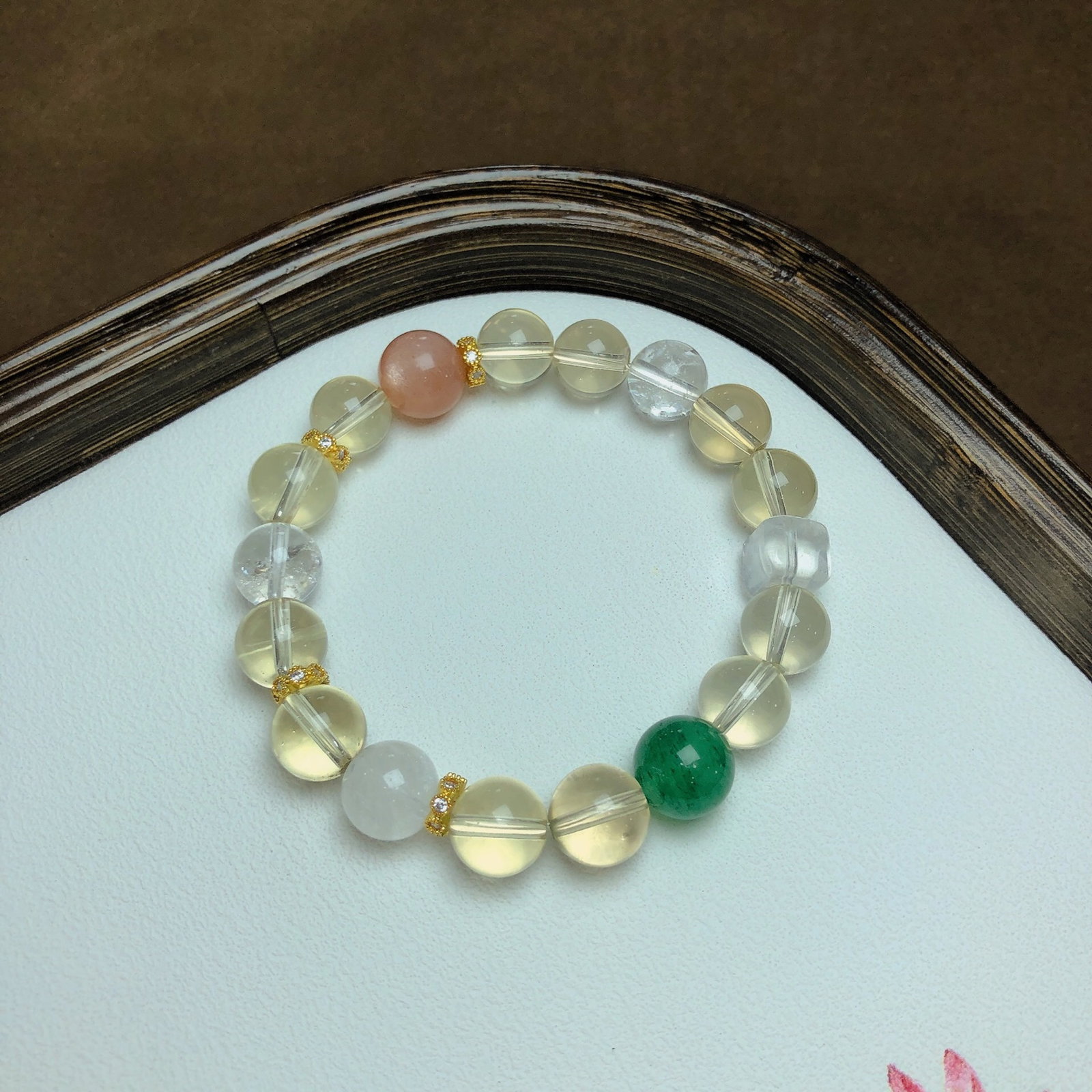 An Exquisite Crystal Bracelet: An Exquisite Crystal Bracelet,Size:0.4in,Weight:25.2g 水晶手串