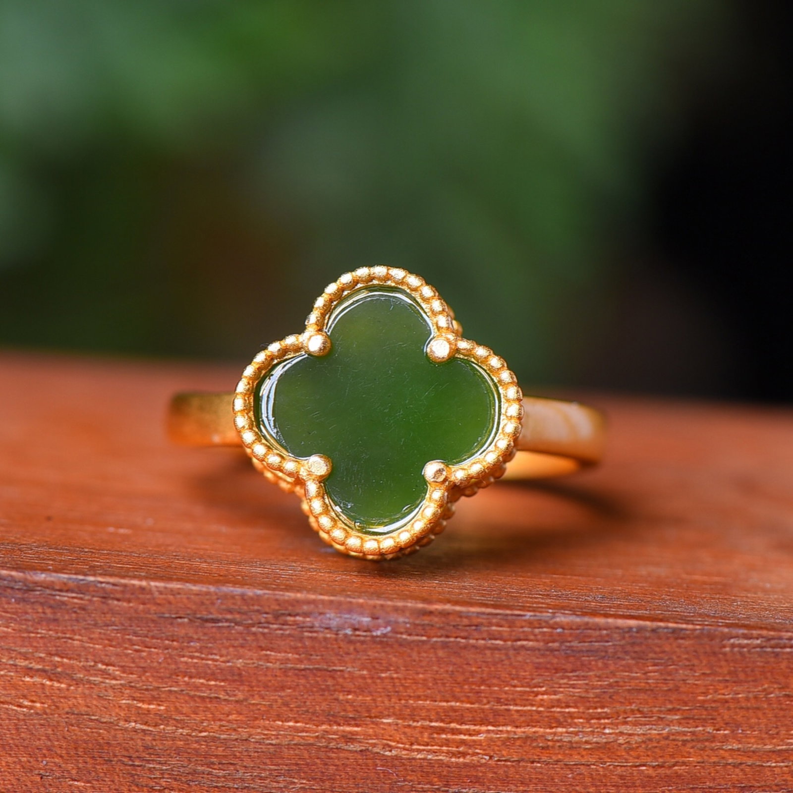 An Exquisite Sterling Silver-Gold Plated Inlaid Jasper Ring (1 of 5)