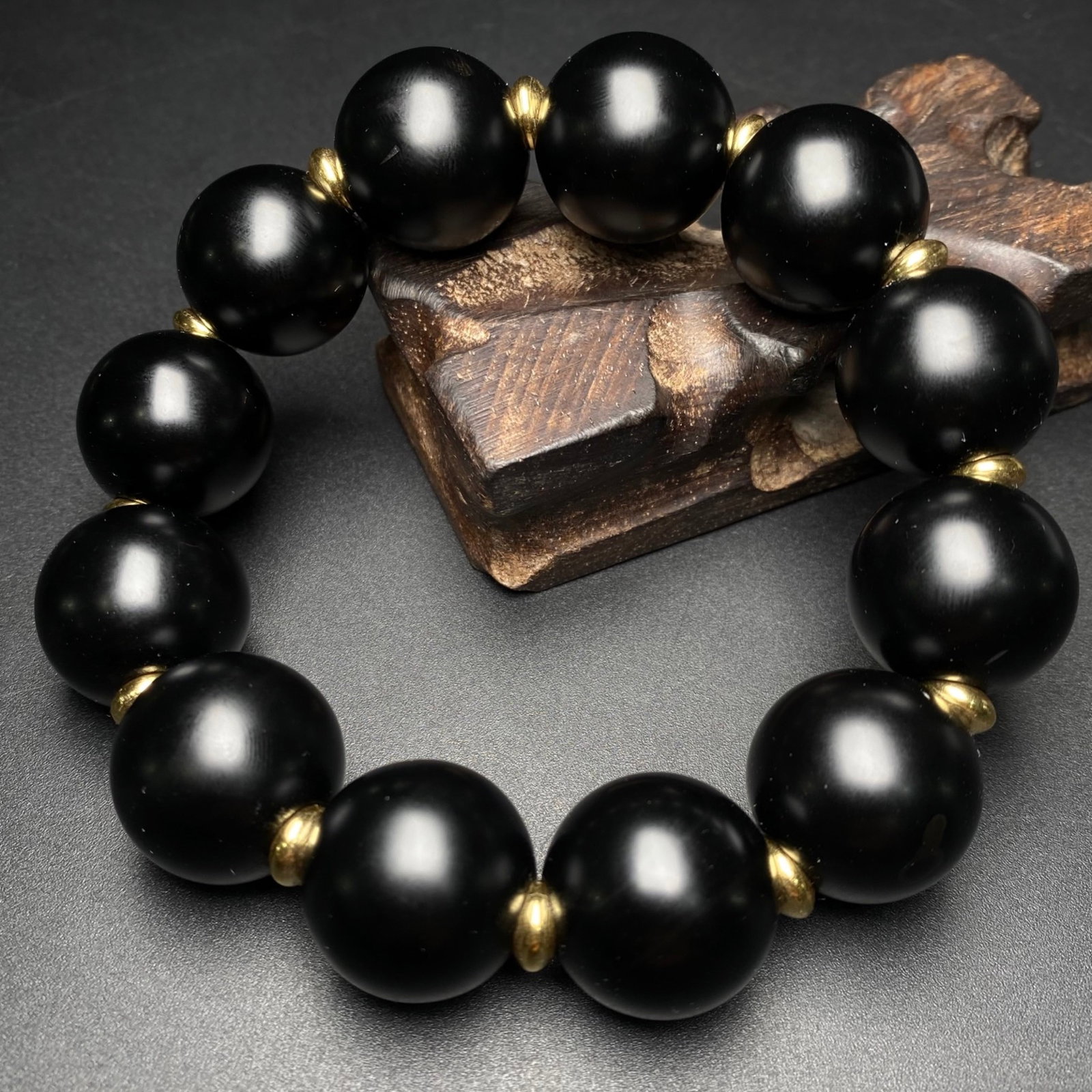 An Exquisite Agate Bracelet - 4