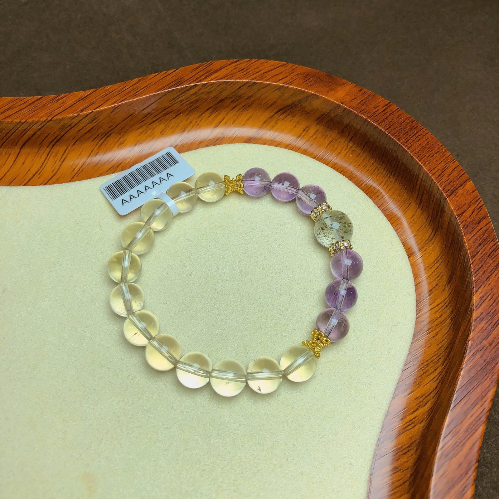 An Exquisite Crystal Bracelet: An Exquisite Crystal Bracelet,Size:0.3in,0.4in,Weight:19.8g 水晶手串