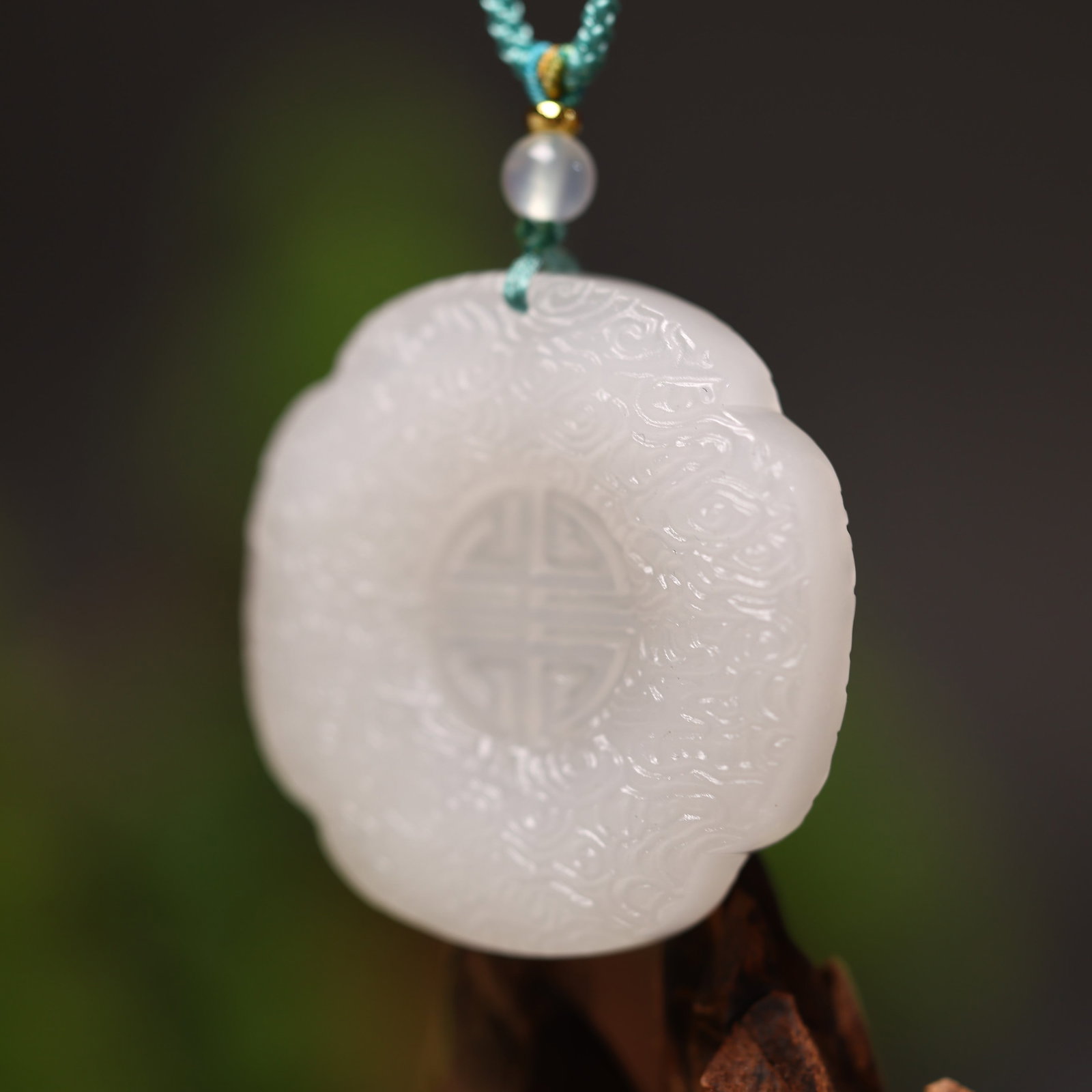 An Exquisite White Jade Auspicious Cloud Pattern Pendant - 4