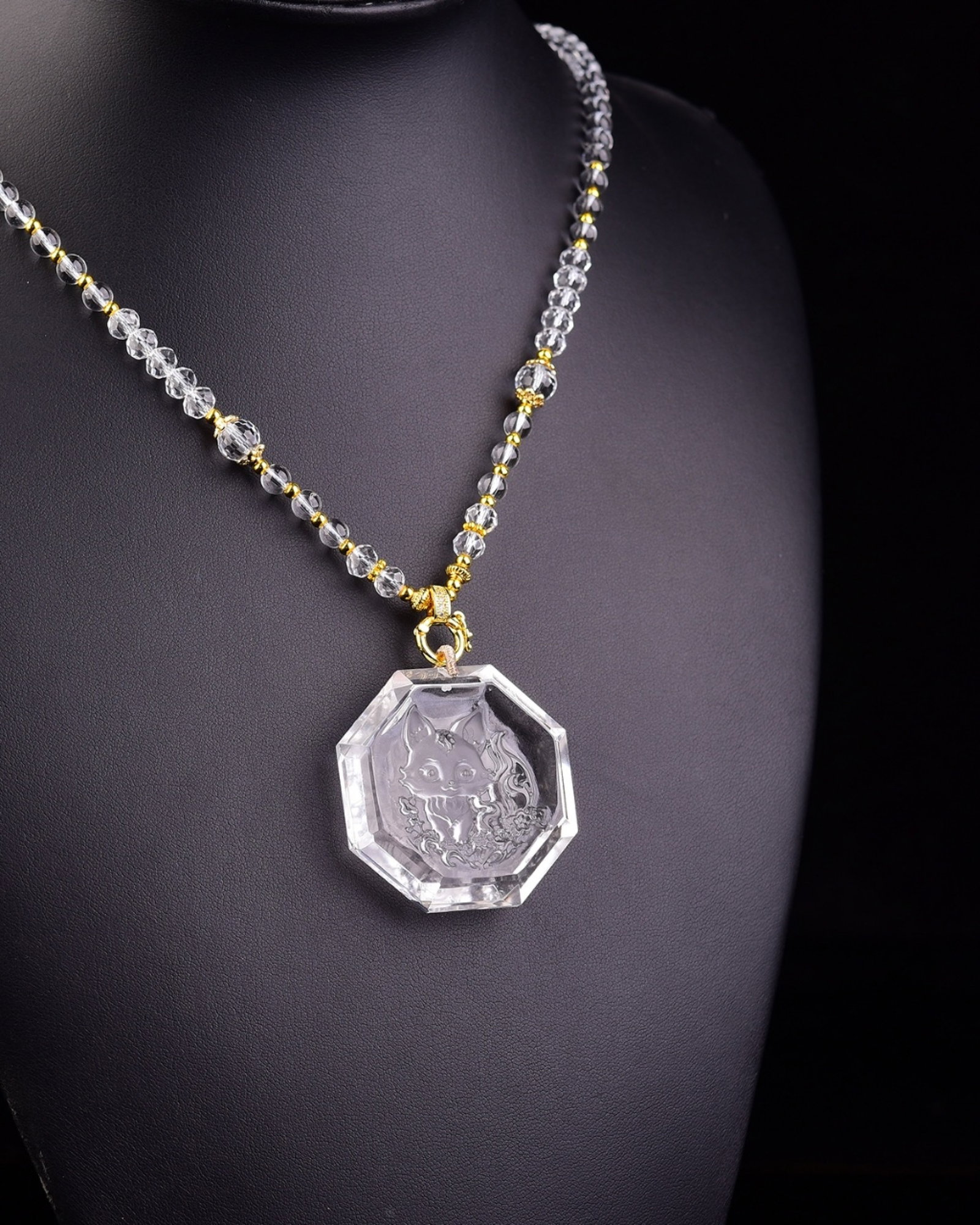 An Exquisite Crystal Fox Pattern Pendant - 6