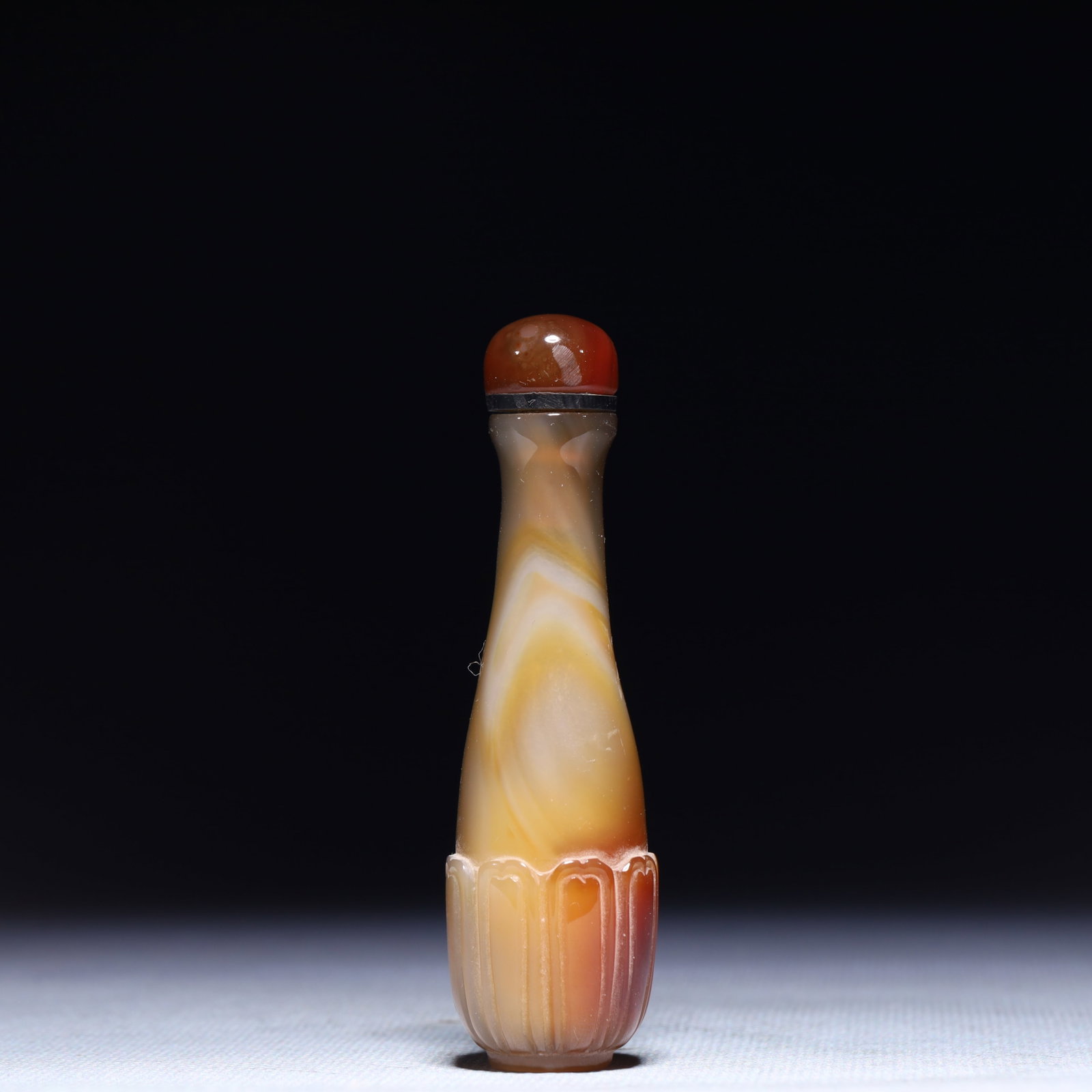 An Exquisite Agate Snuff Bottle - 3