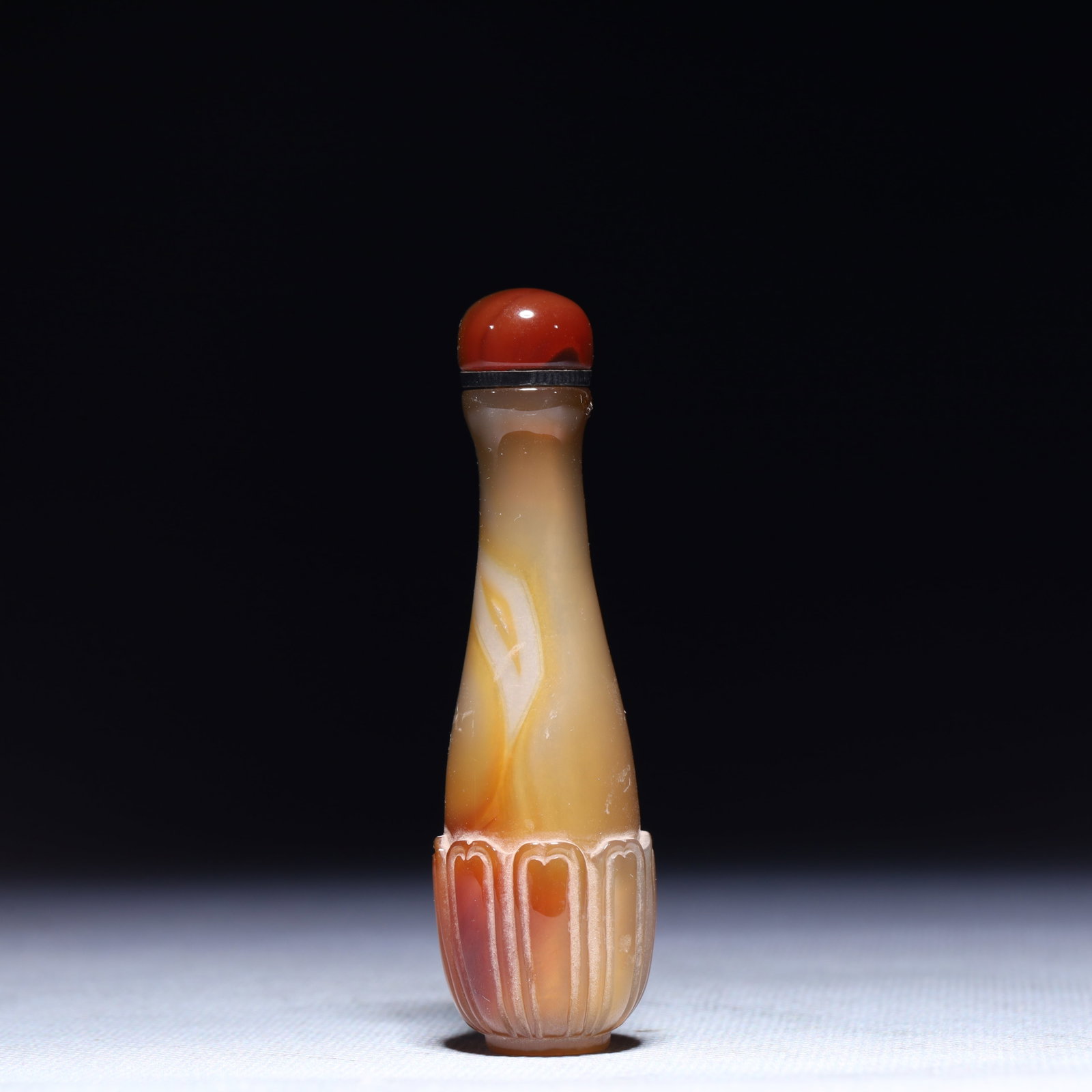 An Exquisite Agate Snuff Bottle - 4