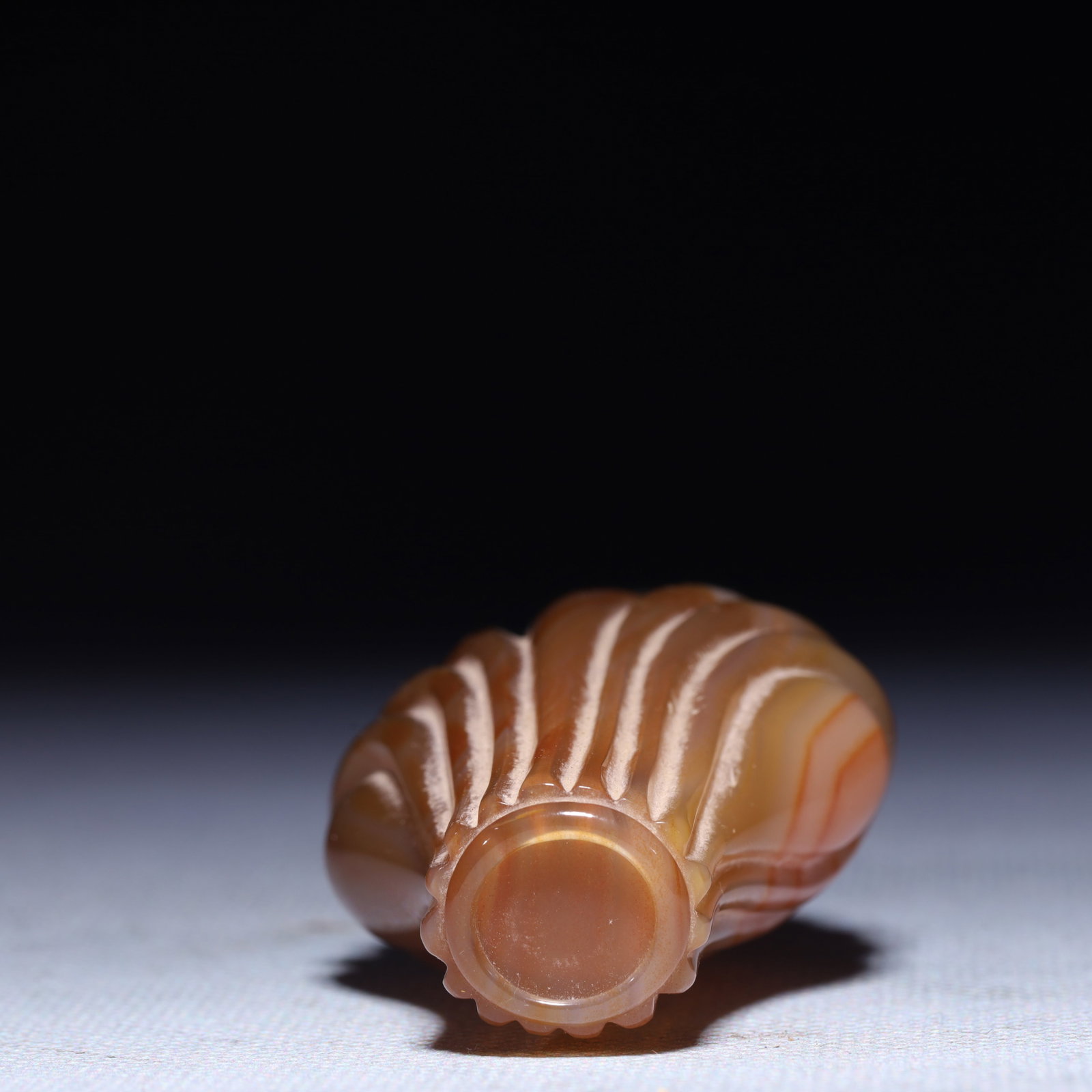 An Exquisite Agate Snuff Bottle - 8