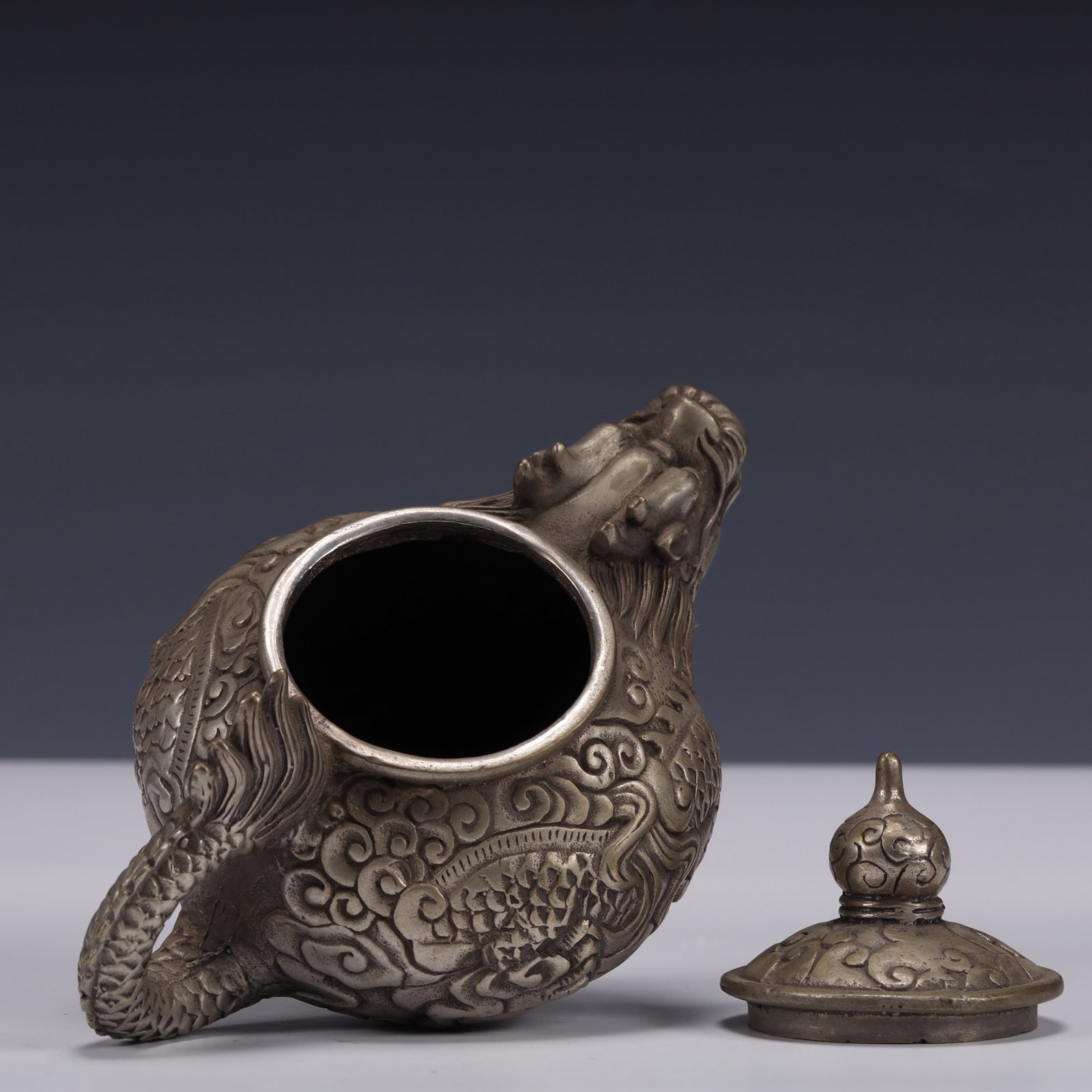 An Exquisite Silver-Plated Bronze Dragon Pattern Ewer - 10