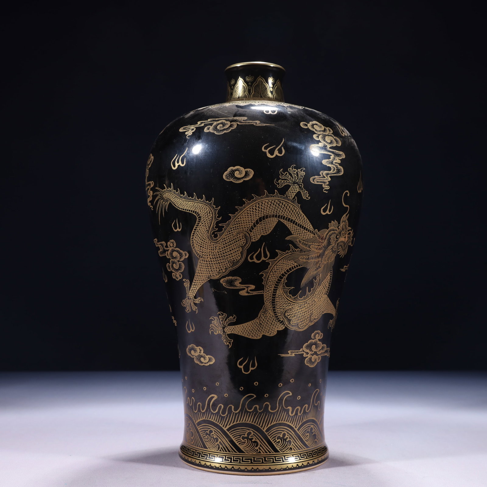 An Exquisite Ji Blue Glazed Painted Gold Auspicious Cloud and Dragon Pattern Vase: An Exquisite Ji Blue Glazed Painted Gold Auspicious Cloud and Dragon Pattern Vase,Qing Dynasty,China,Qianlong Six-character Mark,Size:6.7inx13in,Weight:2000g 霁蓝釉描金&#