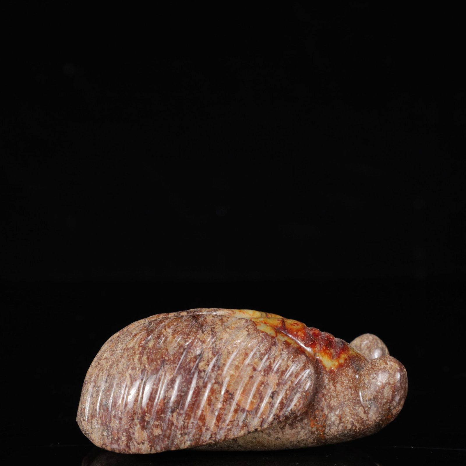 An Exquisite White Jade Cicada Ornament: An Exquisite White Jade Cicada Ornament,Qing Dynasty,China,Size:3.9inx2.4inx1.2in,Weight:370g 白玉蝉摆件,中国清代