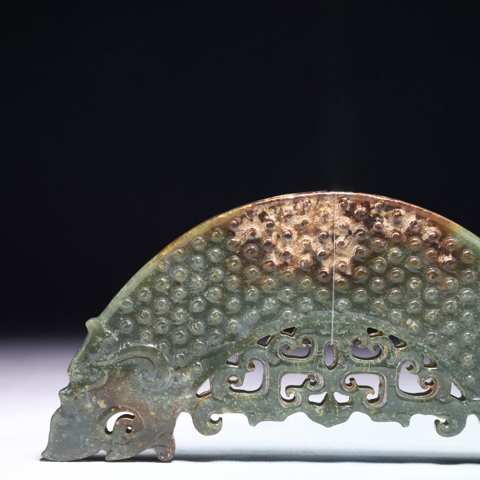 An Exquisite Jasper Dragon Pattern Ornament - 2