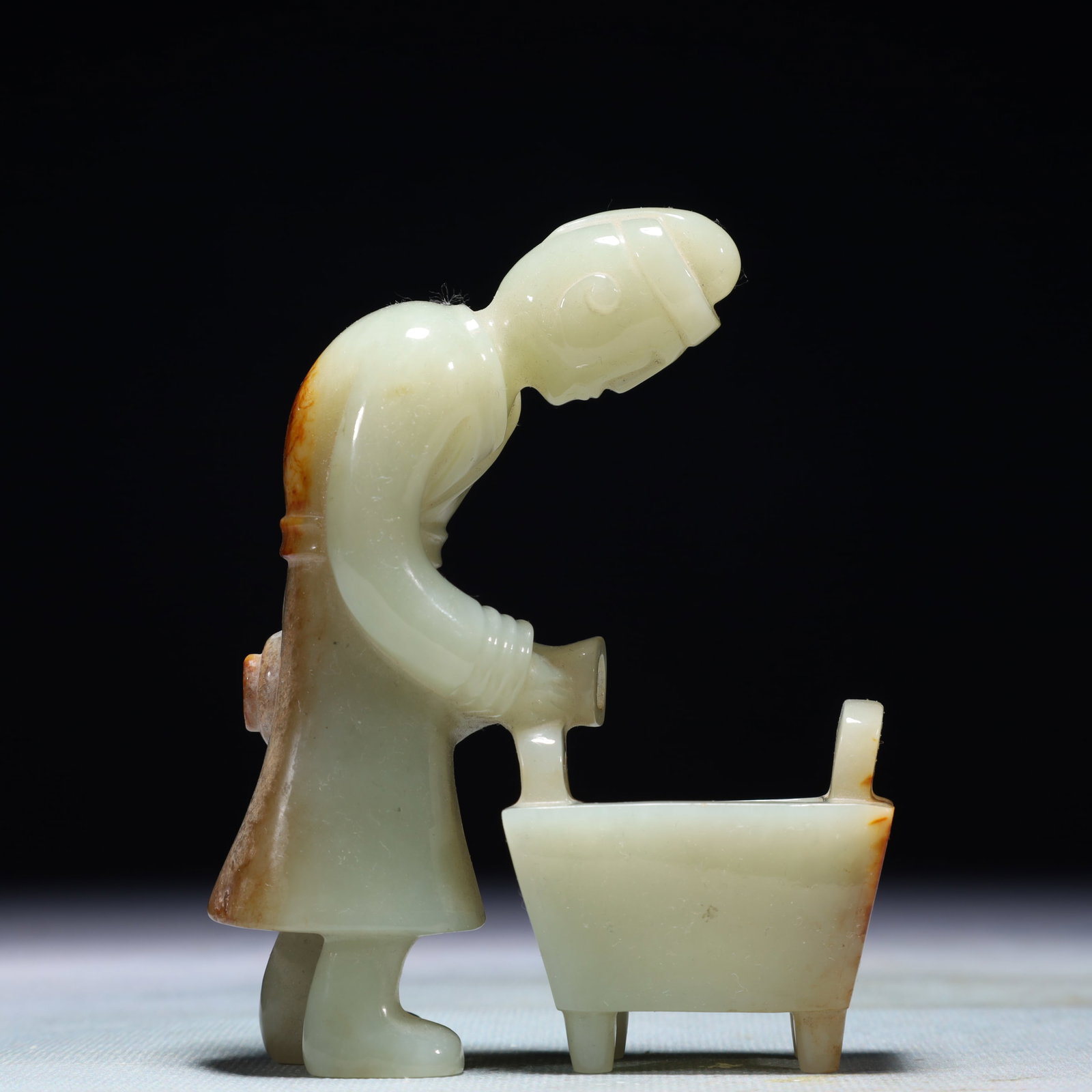 An Exquisite White Jade Figure Censer: An Exquisite White Jade Figure Censer,Qing Dynasty,China,Size:3.1inx1.2inx4.3in,Weight:284.2g 白玉人物香炉,中国清代