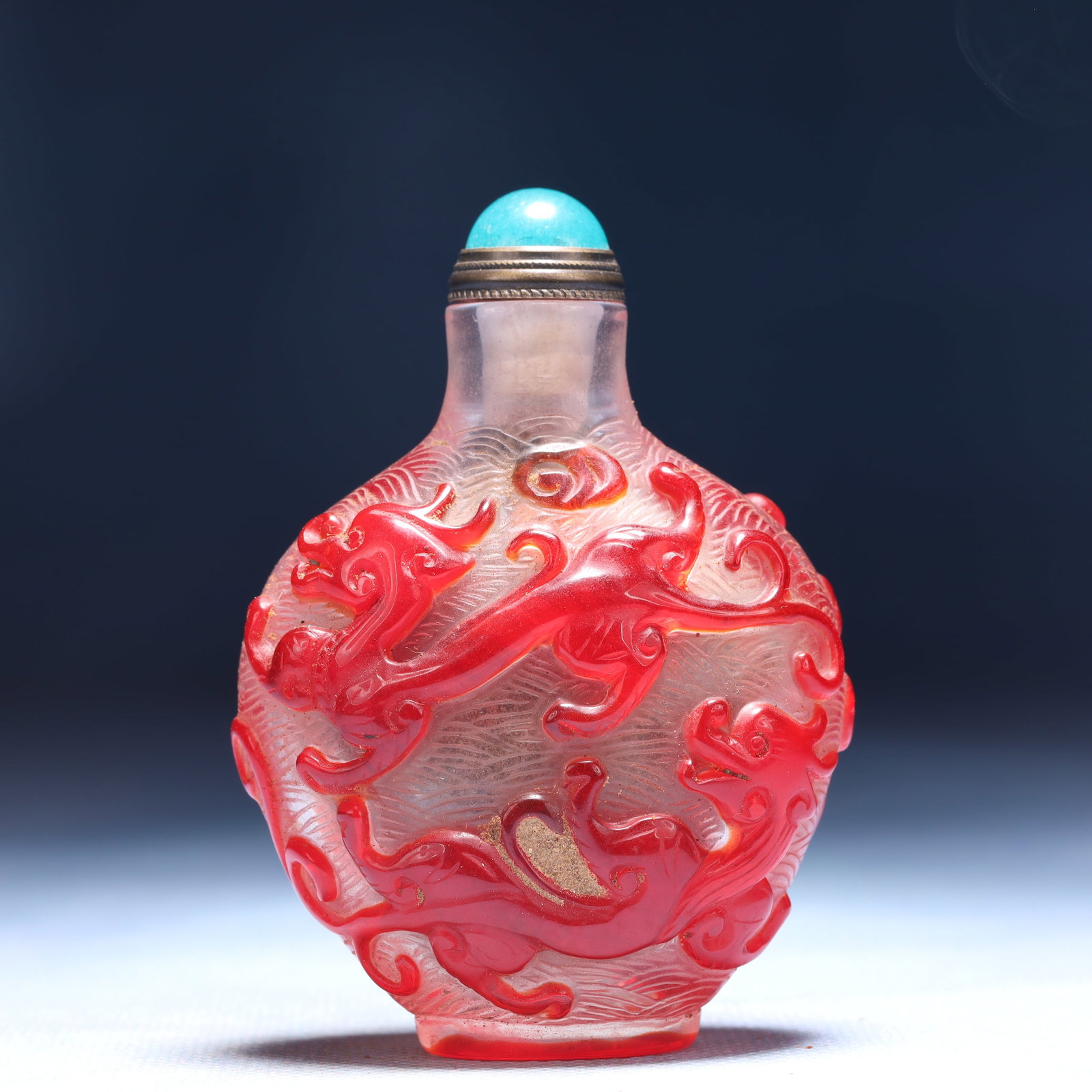 An Exquisite Glass Chi-Dragon Pattern Snuff Bottle: An Exquisite Glass Chi-Dragon Pattern Snuff Bottle,Qing Dynasty,China,Guangxu Four-character Mark,Size:2.2inx1.2inx3in,Weight:94g 琉璃螭龙纹鼻烟壶,È