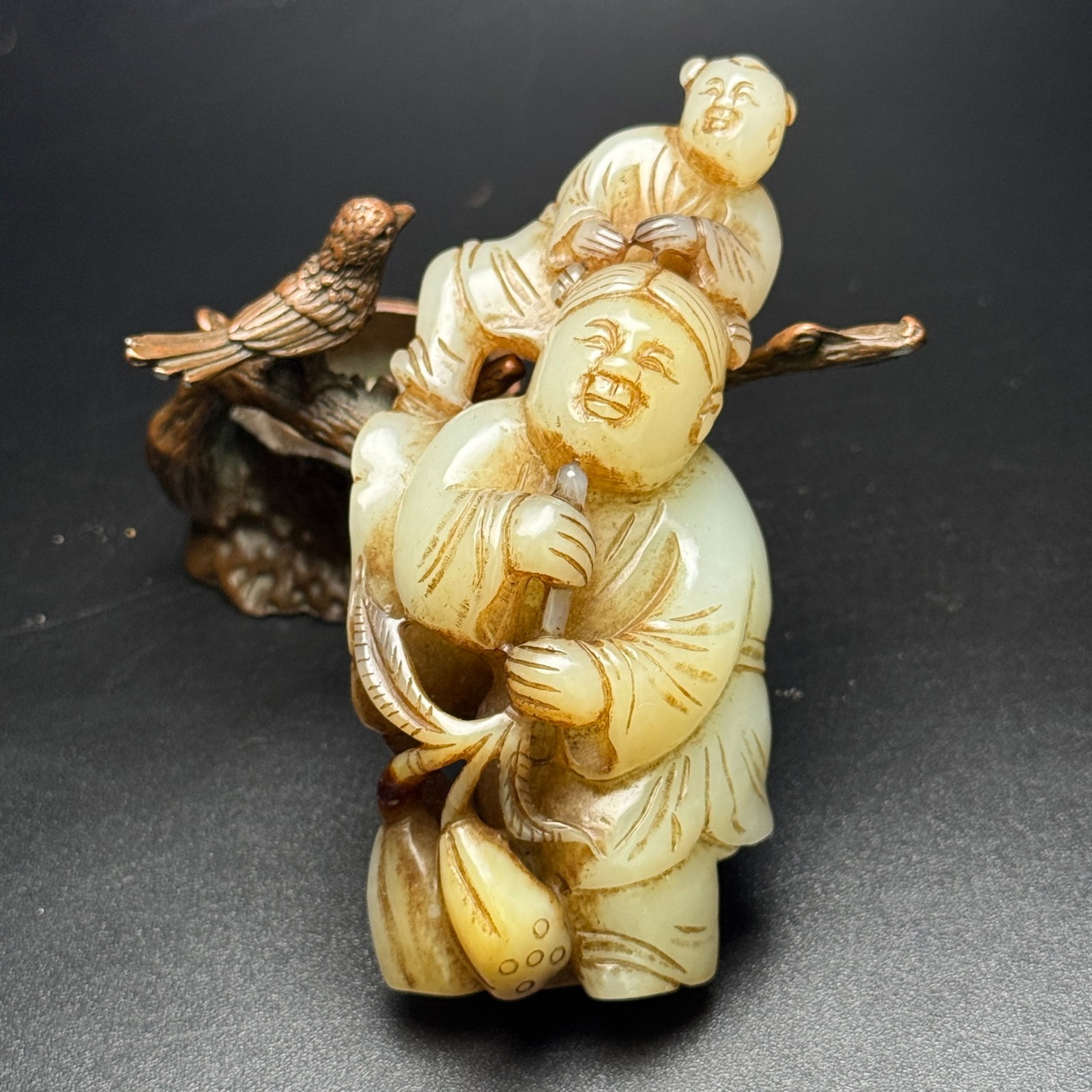 An Exquisite White Jade Figure Ornament: An Exquisite White Jade Figure Ornament,Qing Dynasty,China,Size:3.9inx1.9inx1.2in,Weight:155g 白玉人物摆件,中国清代