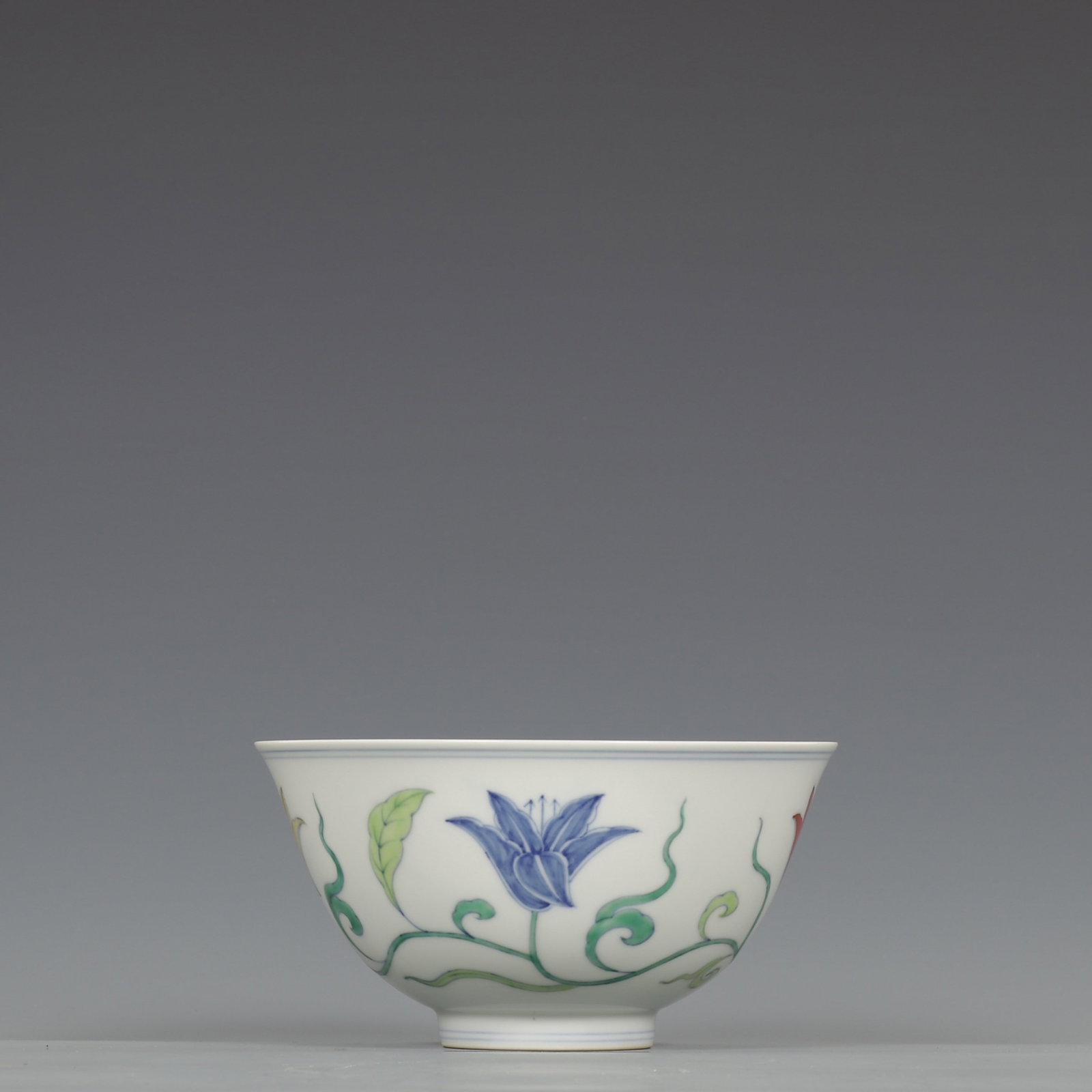 An Exquisite Doucai Flower Pattern Bowl - 2
