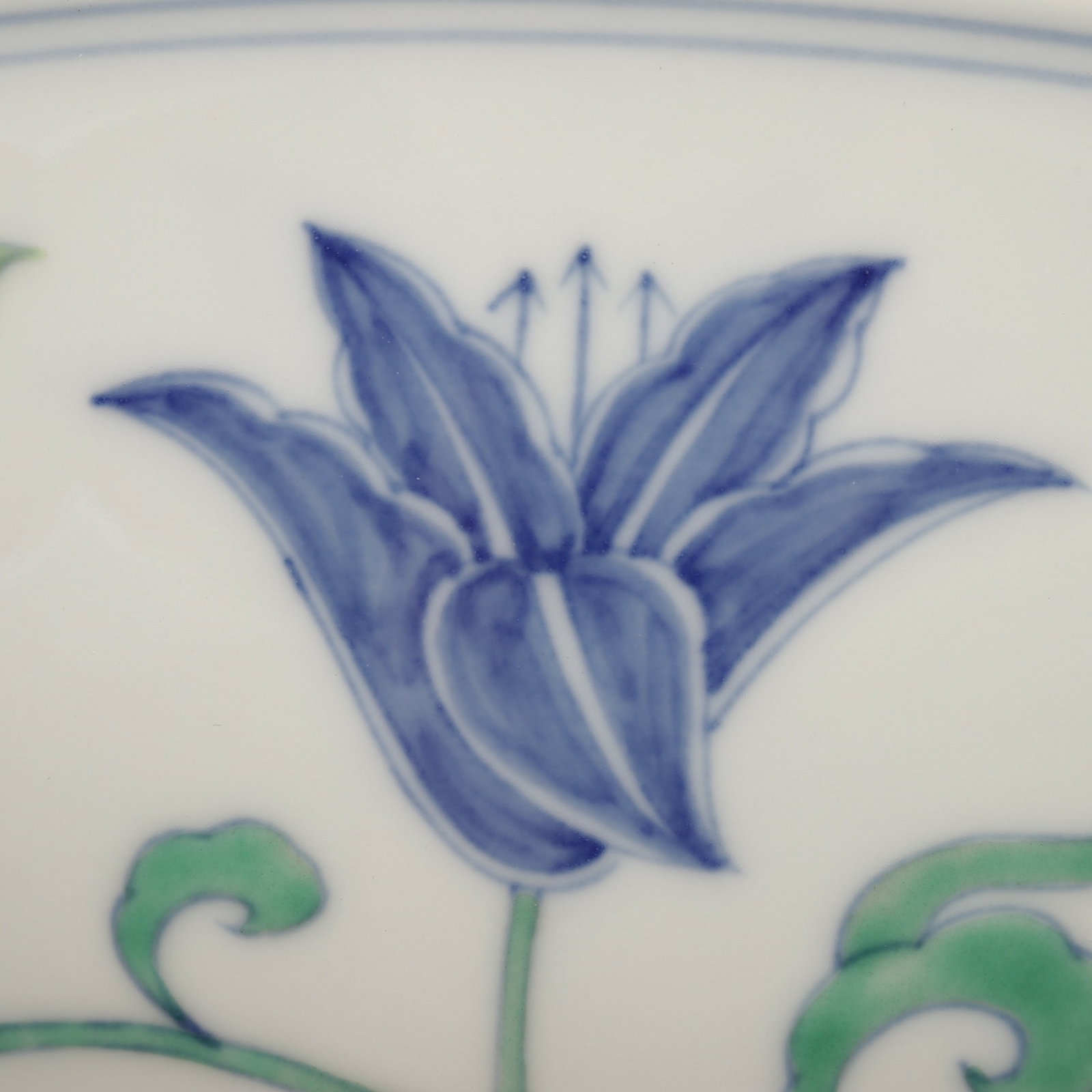 An Exquisite Doucai Flower Pattern Bowl - 3