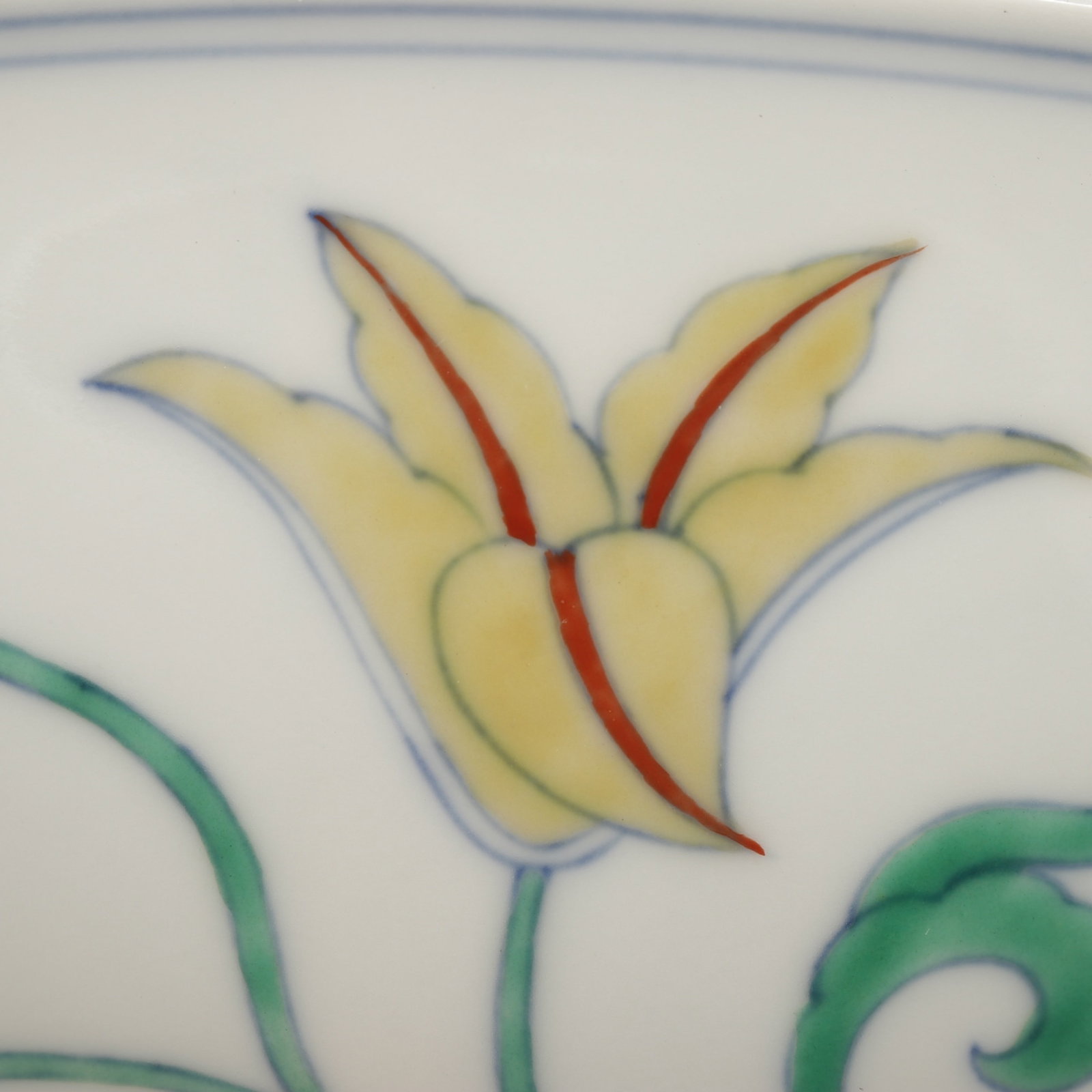 An Exquisite Doucai Flower Pattern Bowl - 5
