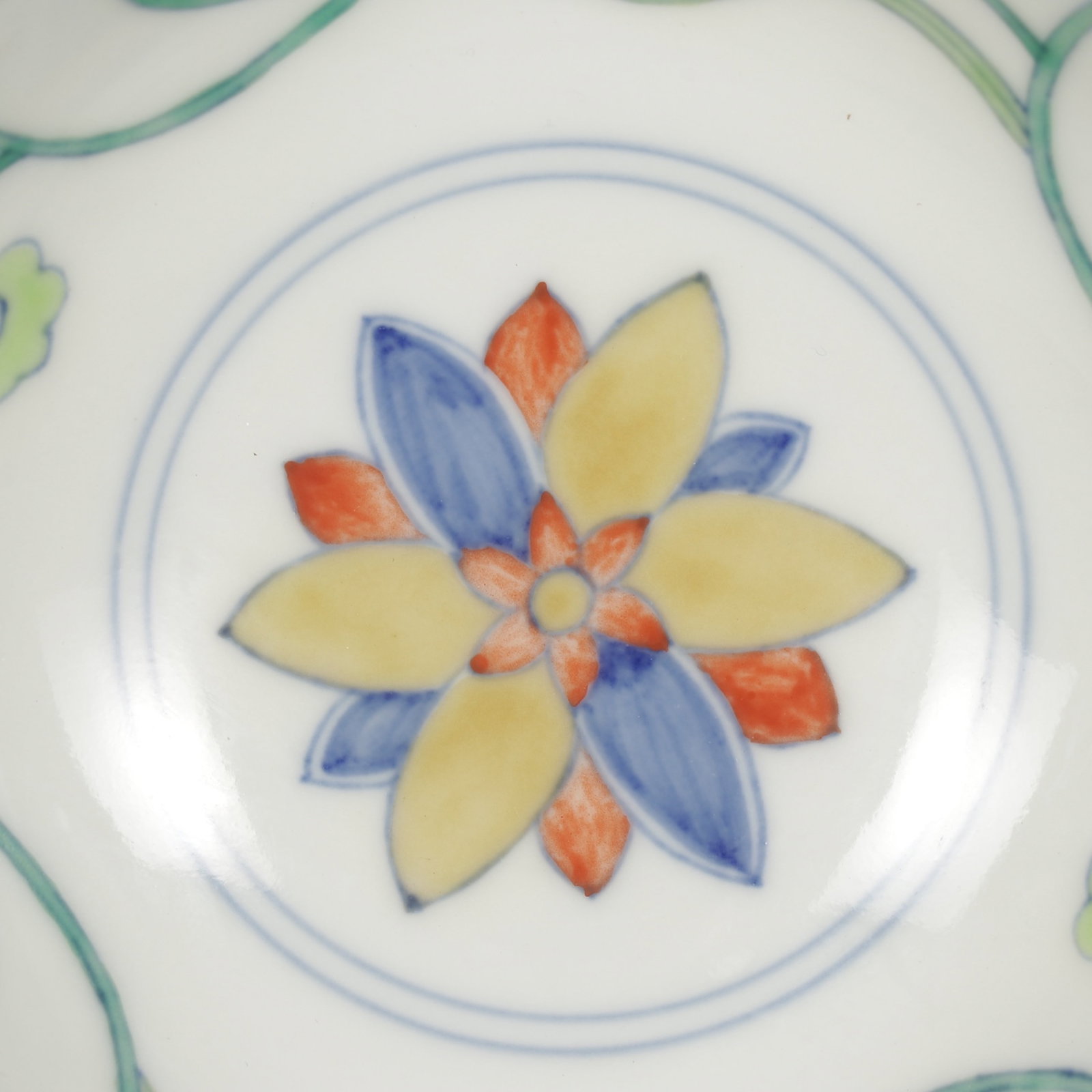 An Exquisite Doucai Flower Pattern Bowl - 8
