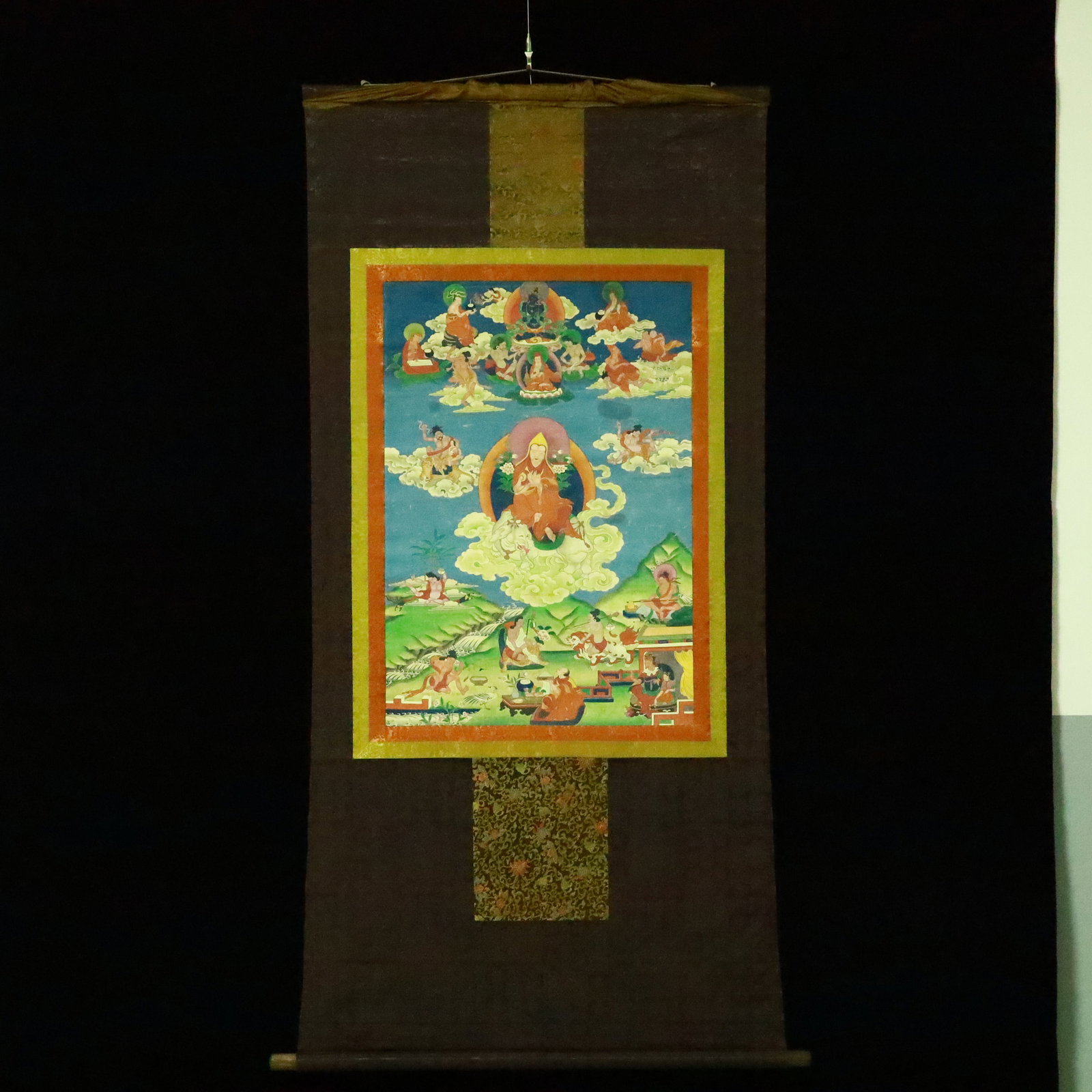 A Rare Brocade Painted Color Statue of Tsongkhapa Tangka: A Rare Brocade Painted Color Statue of Tsongkhapa Tangka,Qing Dynasty, China,Size:31.5inx66.9in