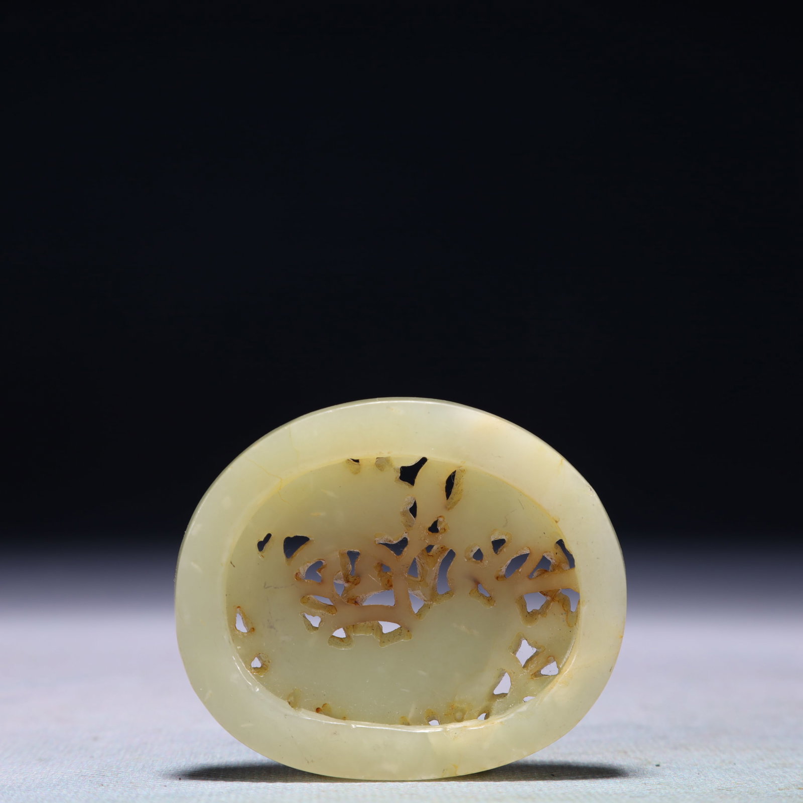 An Exquisite White Jade Fish Pattern Pendant - 5