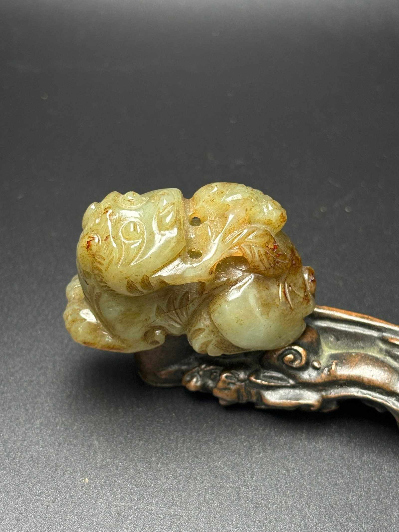 An Exquisite Yellow Jade Lion Ornament: An Exquisite Yellow Jade Lion Ornament,Qing Dynasty,China,Size:2.1inx1.3inx1in,Weight:69g 黄玉狮子摆件,中国清代