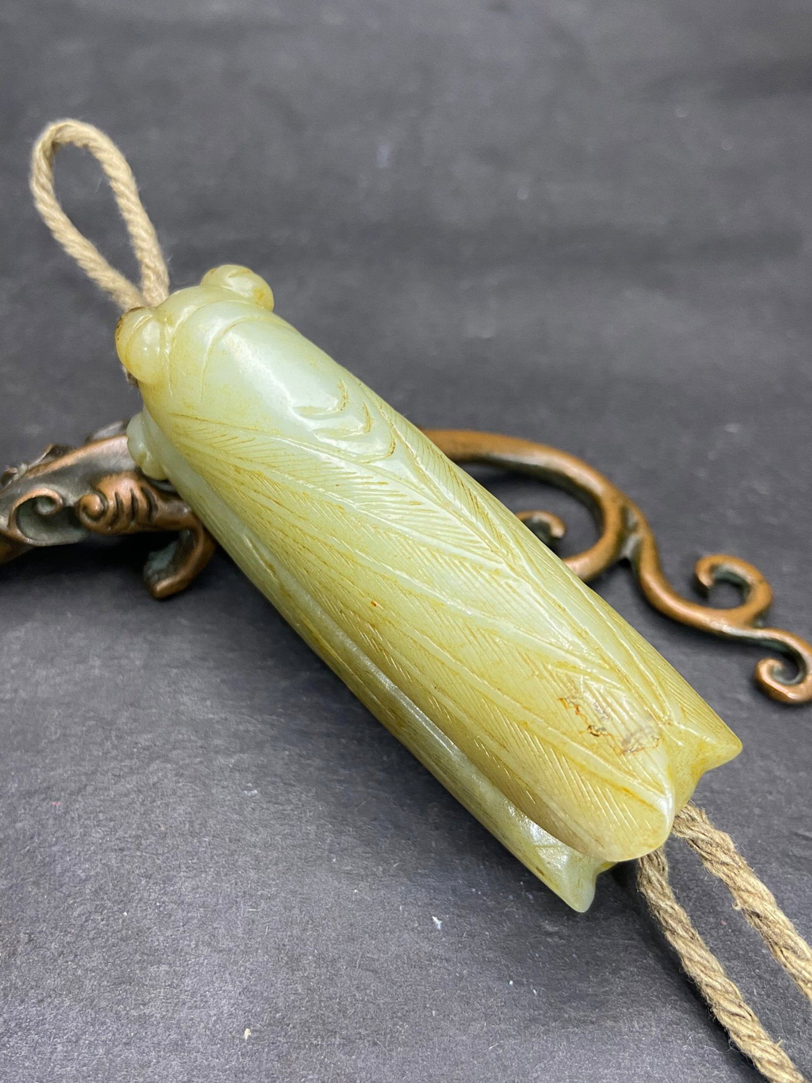 An Exquisite White Jade Cicada Pendant: An Exquisite White Jade Cicada Pendant,Qing Dynasty,China,Size:3.1inx1.4inx0.8in,Weight:119g 白玉蝉挂件,中国清代