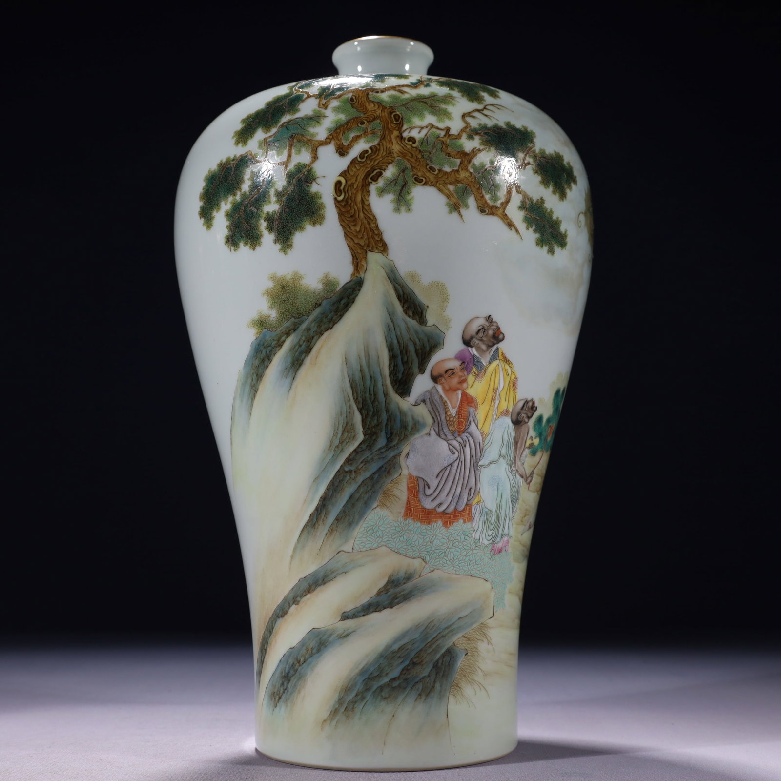 An Exquisite Enamel Painted Gold Landscape and Figure Pattern Vase,with poem: An Exquisite Enamel Painted Gold Landscape and Figure Pattern Vase,with poem,Qing Dynasty,China,Yongzheng Six-character Mark,Size:6.7inx13in,Weight:2050g