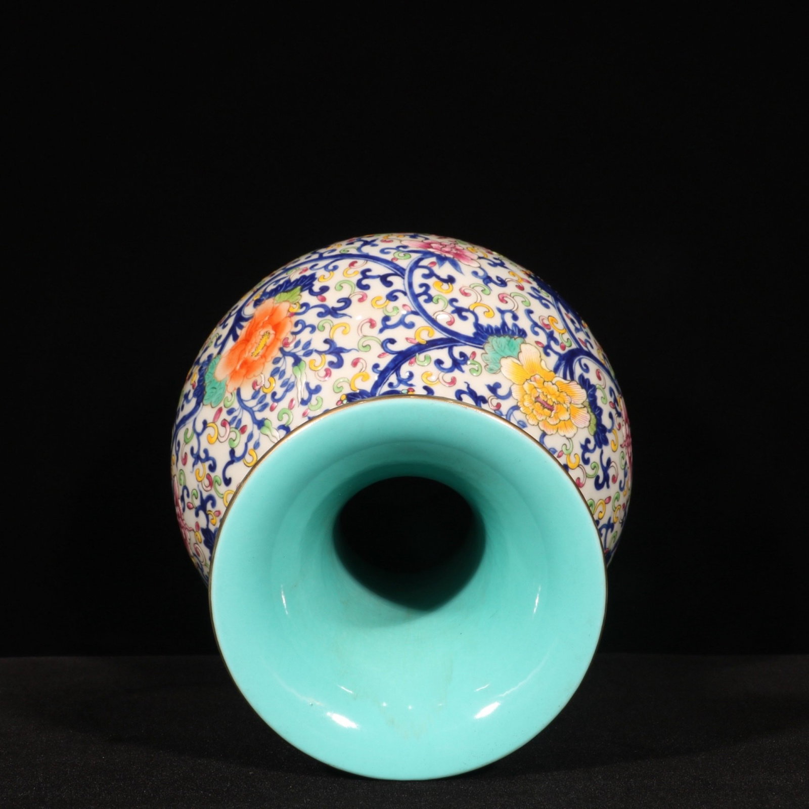 A Rare Enamel Lotus Pattern Vase - 8