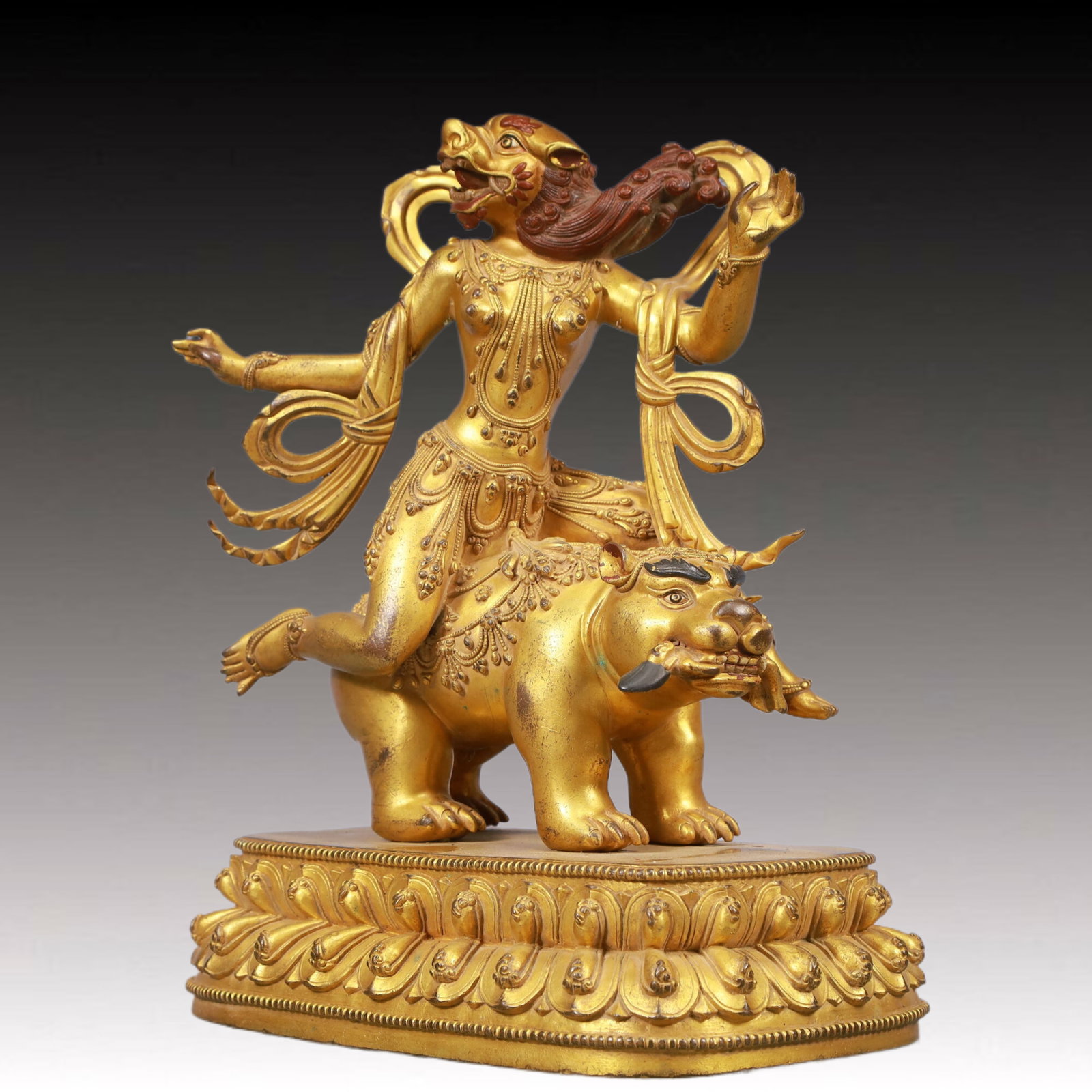 A Solemn Gilt Bronze Buddha Statue - 4