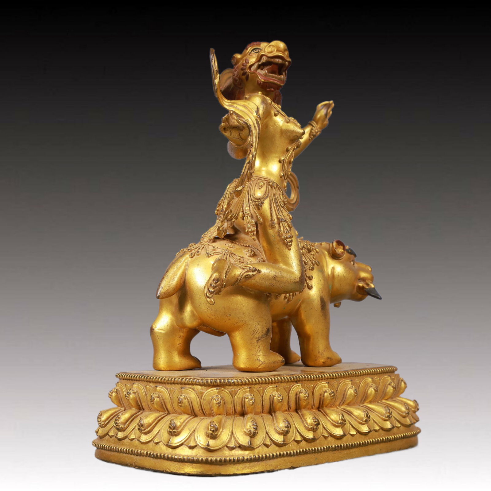 A Solemn Gilt Bronze Buddha Statue - 8