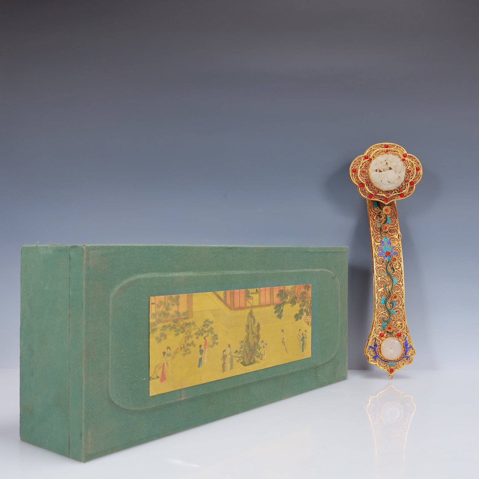 An Exquisite Filigree and Gilding Inlaid White Jade Flower Pattern Ruyi Ornament,Inlaid Gems: An Exquisite Filigree and Gilding Inlaid White Jade Flower Pattern Ruyi Ornament,Inlaid Gems,Qing Dynasty, China,Qianlong Four-Character