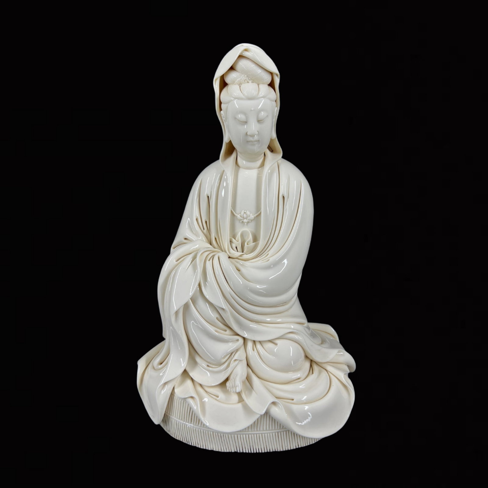 A Solemn Blance-De-Chine Statue of Avalokitesvara (1 of 8)