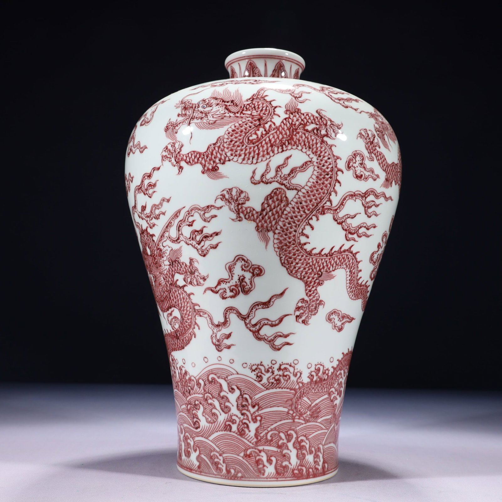 An Exquisite Ruby Red-Glazed Auspicious Cloud and Dragon Pattern Vase - 4