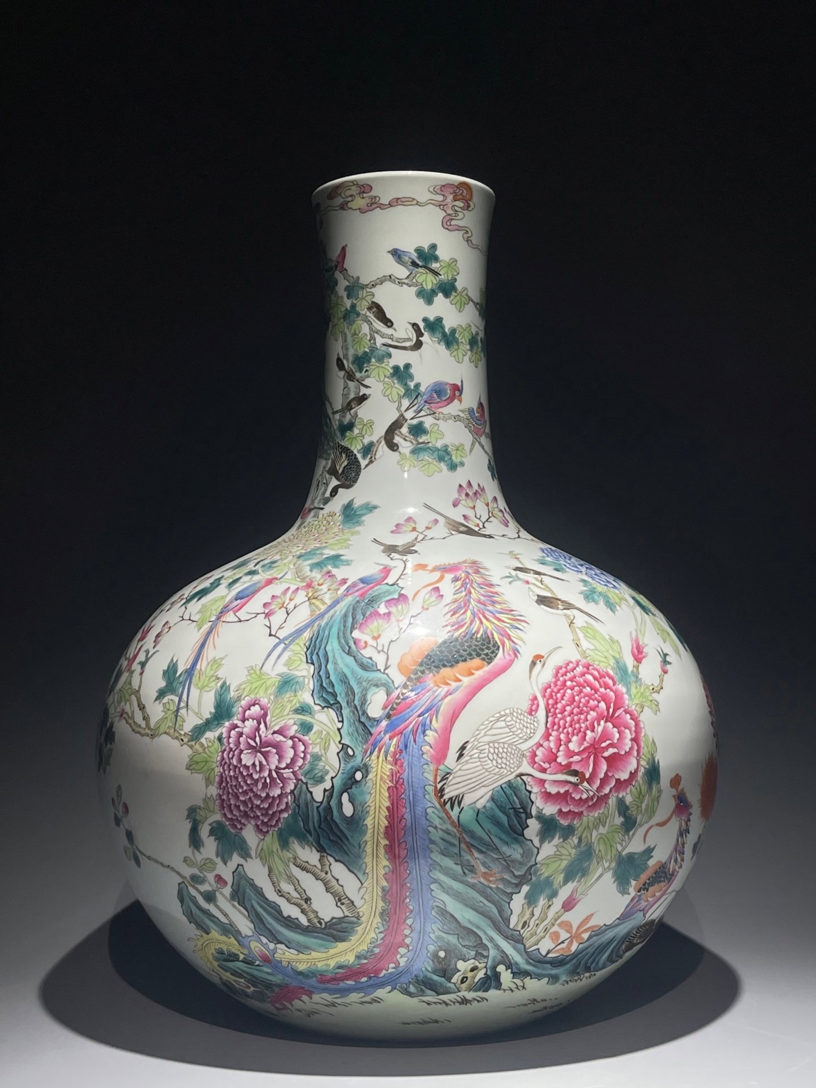 A Huge Famille-Rose Flower and Phoenix Pattern Vase: A Huge Famille-Rose Flower and Phoenix Pattern Vase,Qing Dynasty,China,Qianlong Six-character Mark,Size:23.2inx16.9in