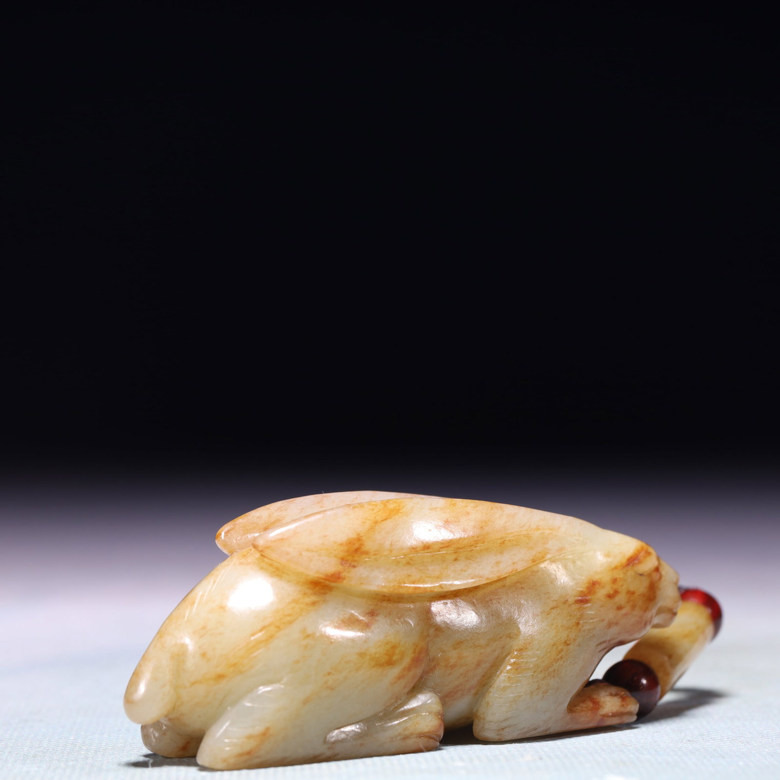 An Exquisite White Jade Rabbit Ornament - 4