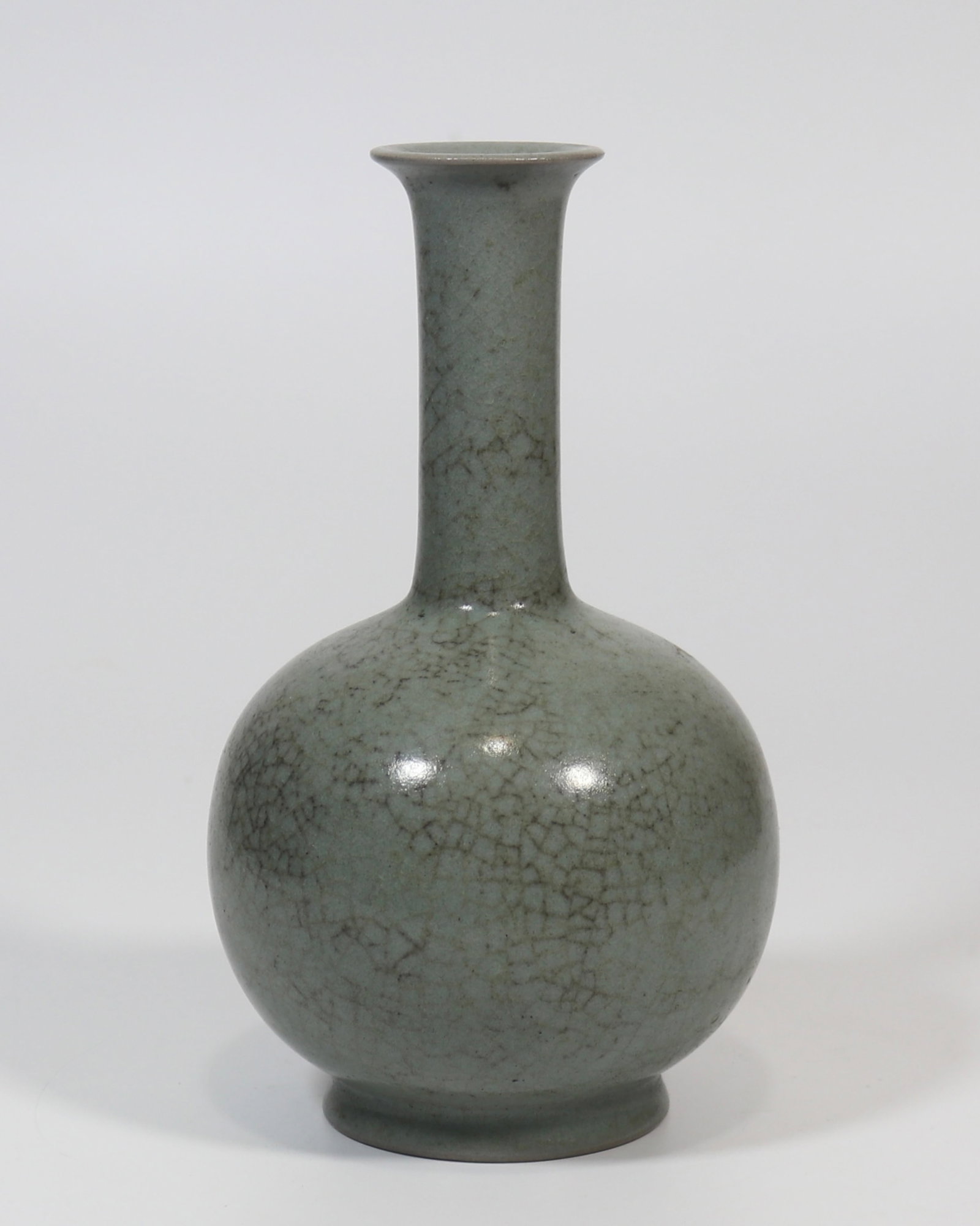 An Exquisite Ru yao Sky Blue Glazed Vase: An Exquisite Ru yao Sky Blue Glazed Vase,Song Dynasty,China,Size:7.9inx1.8in 汝窑天青釉瓶,中国宋代