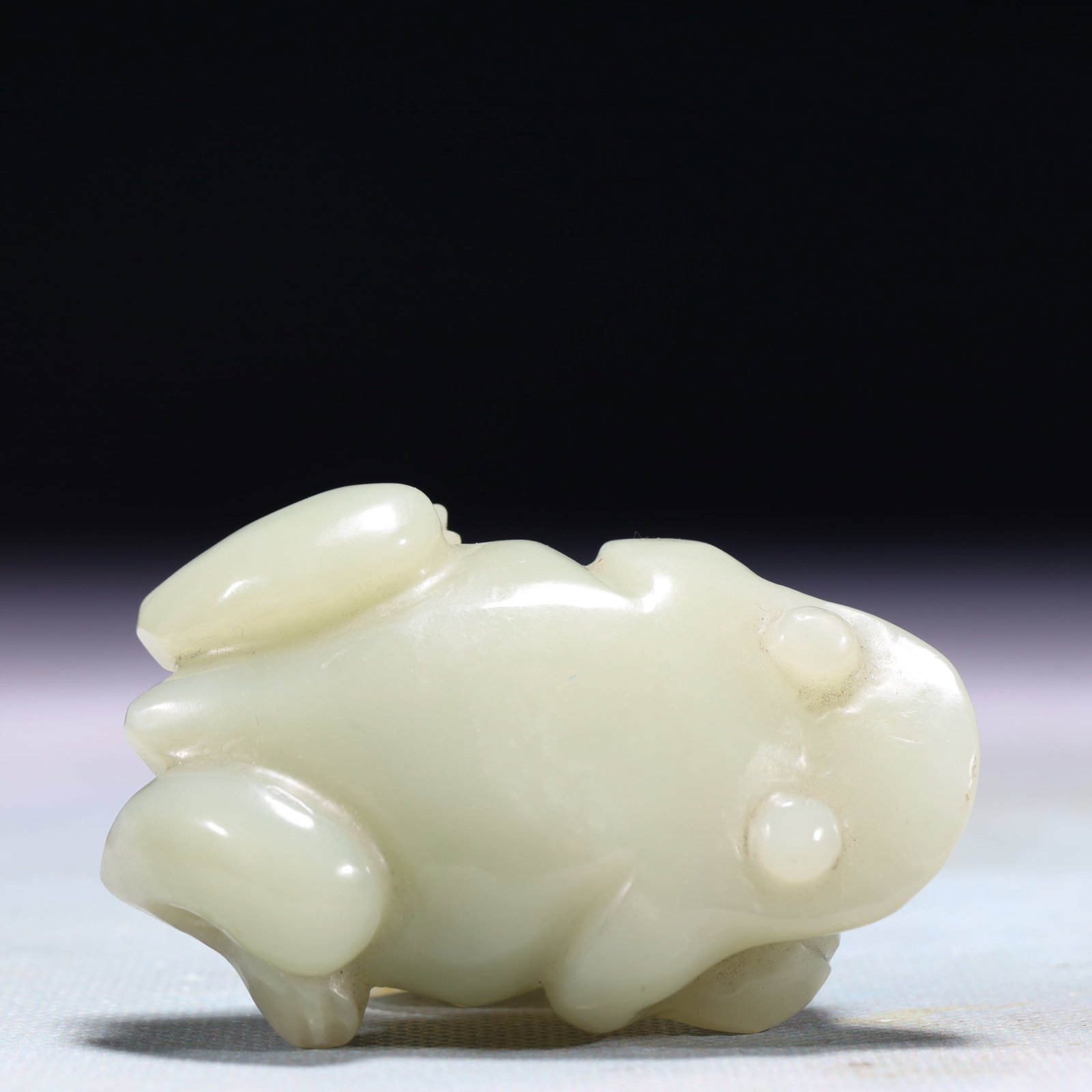An Exquisite White Jade Frog Ornament - 7